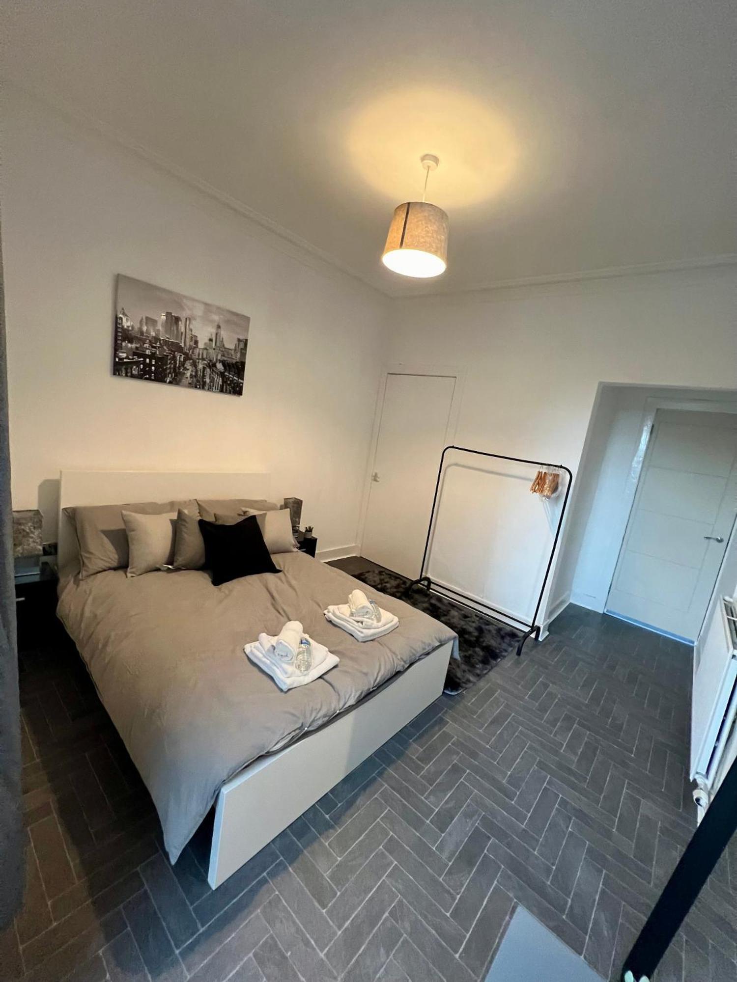 2 Bed Flat In Appartement EDI