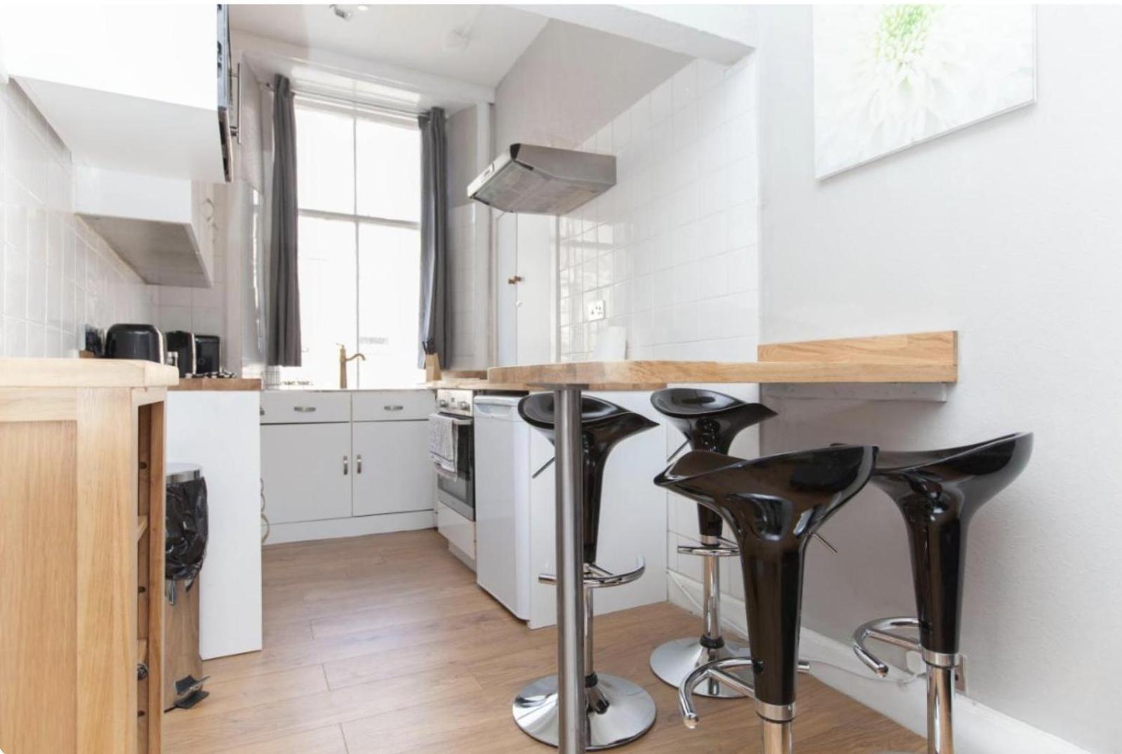 Apartment Bright And Homely Near Holyrood - City Centre