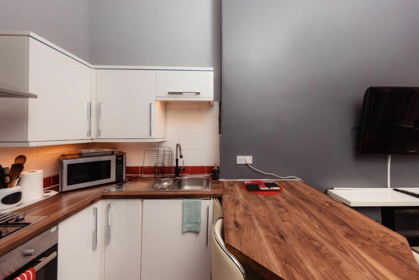 Warm By Holyrood Palace! Apartment Edinburgh