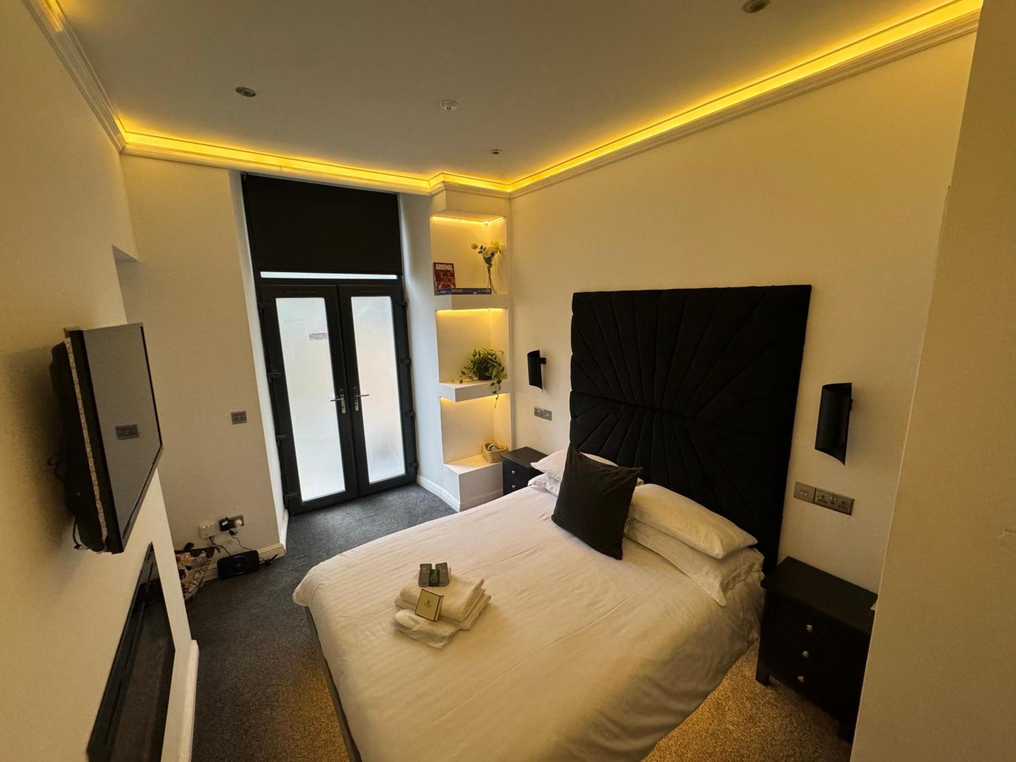 2bedroom & Steam Room! Apartment