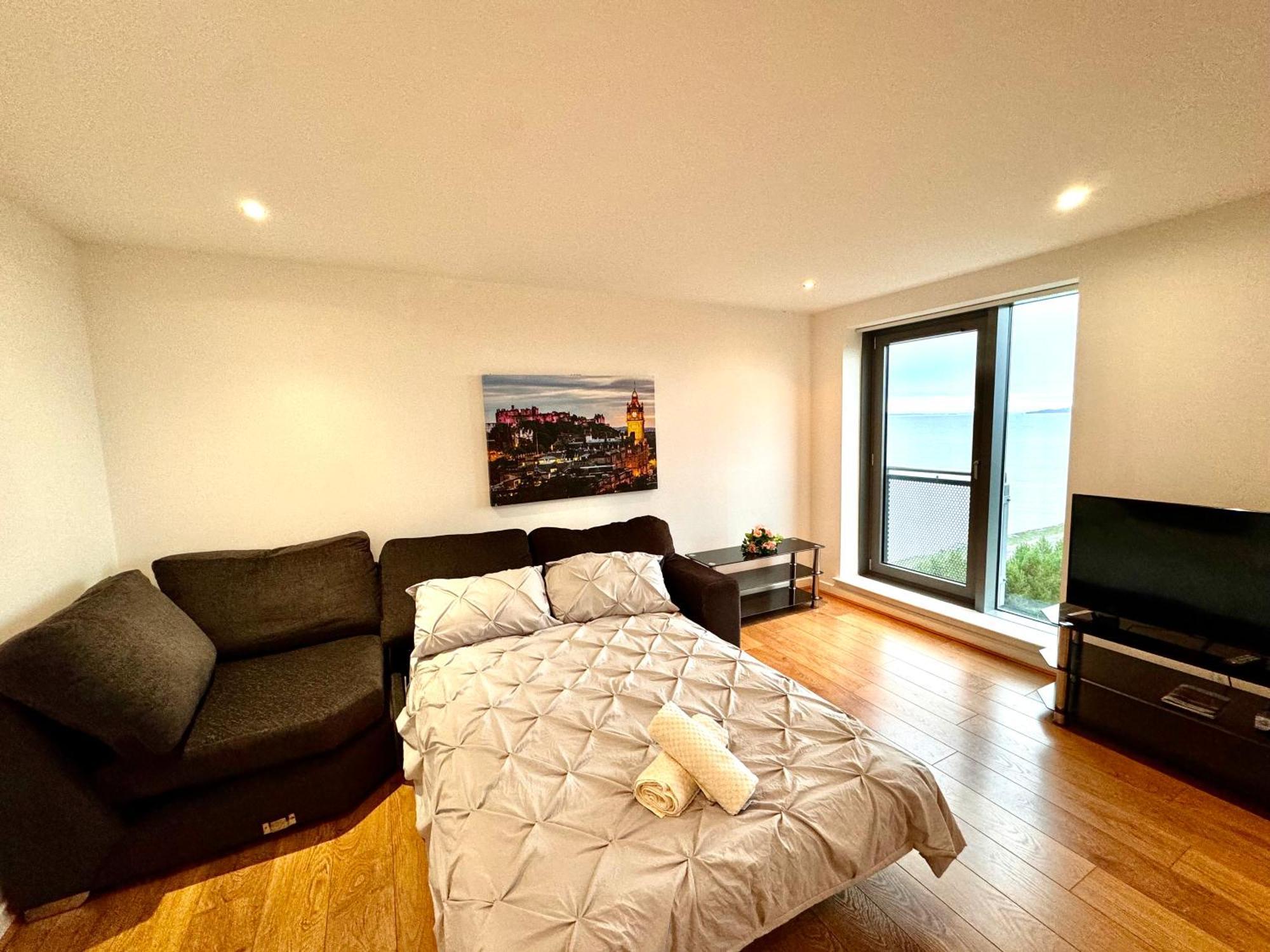 Britannia Ocean Park - Oceanfront And Sea View - Free Parking & Fast Wifi * Edinburgh