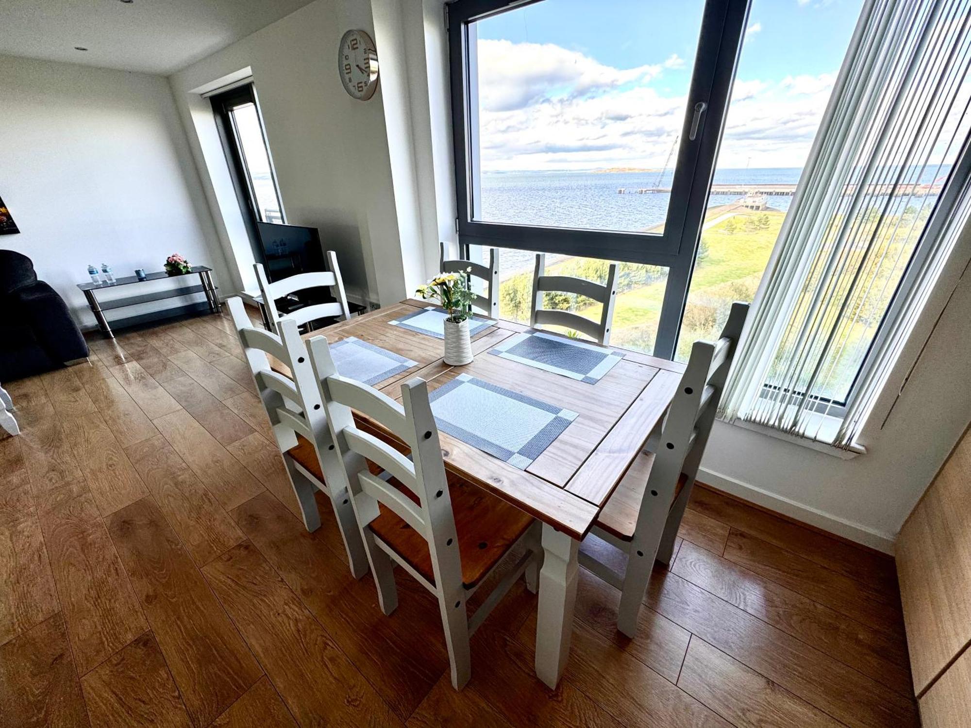 Apartment Britannia Ocean Park - Oceanfront And Sea View - Free Parking & Fast Wifi *
