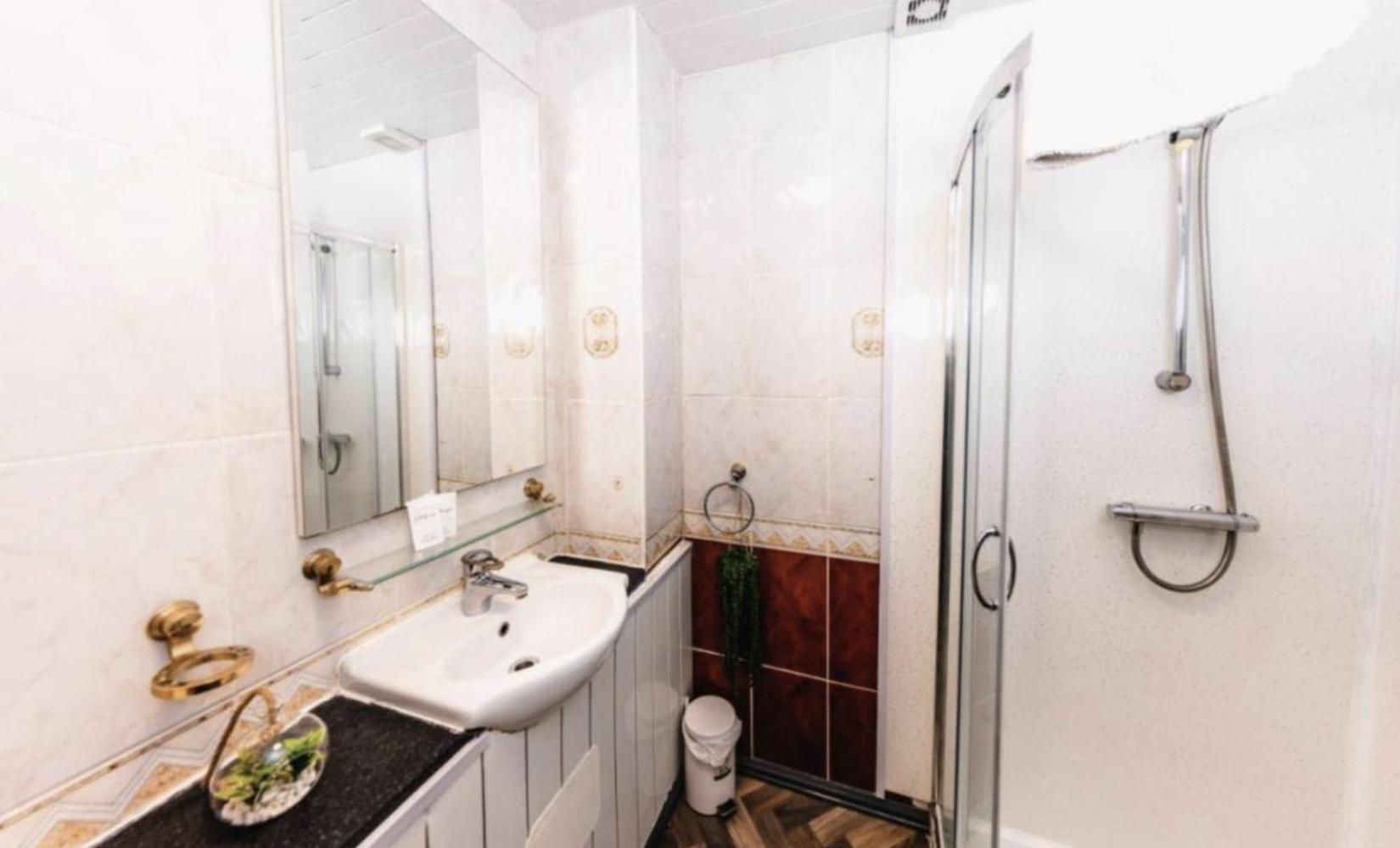 Warm & Welcoming By The Meadows! City Center 7 * EDI