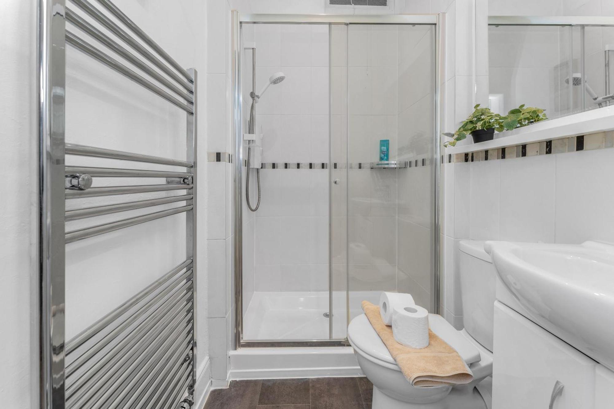 Bright Large Bedroom Br1 Accommodatie bij particulieren