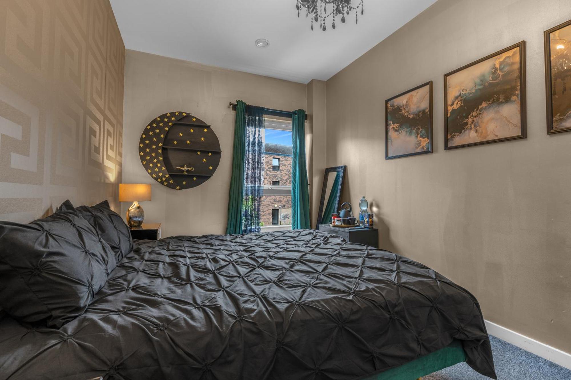 Cosy, Stylish Bedroom For Business And Work Travellers Gasthof Edinburgh