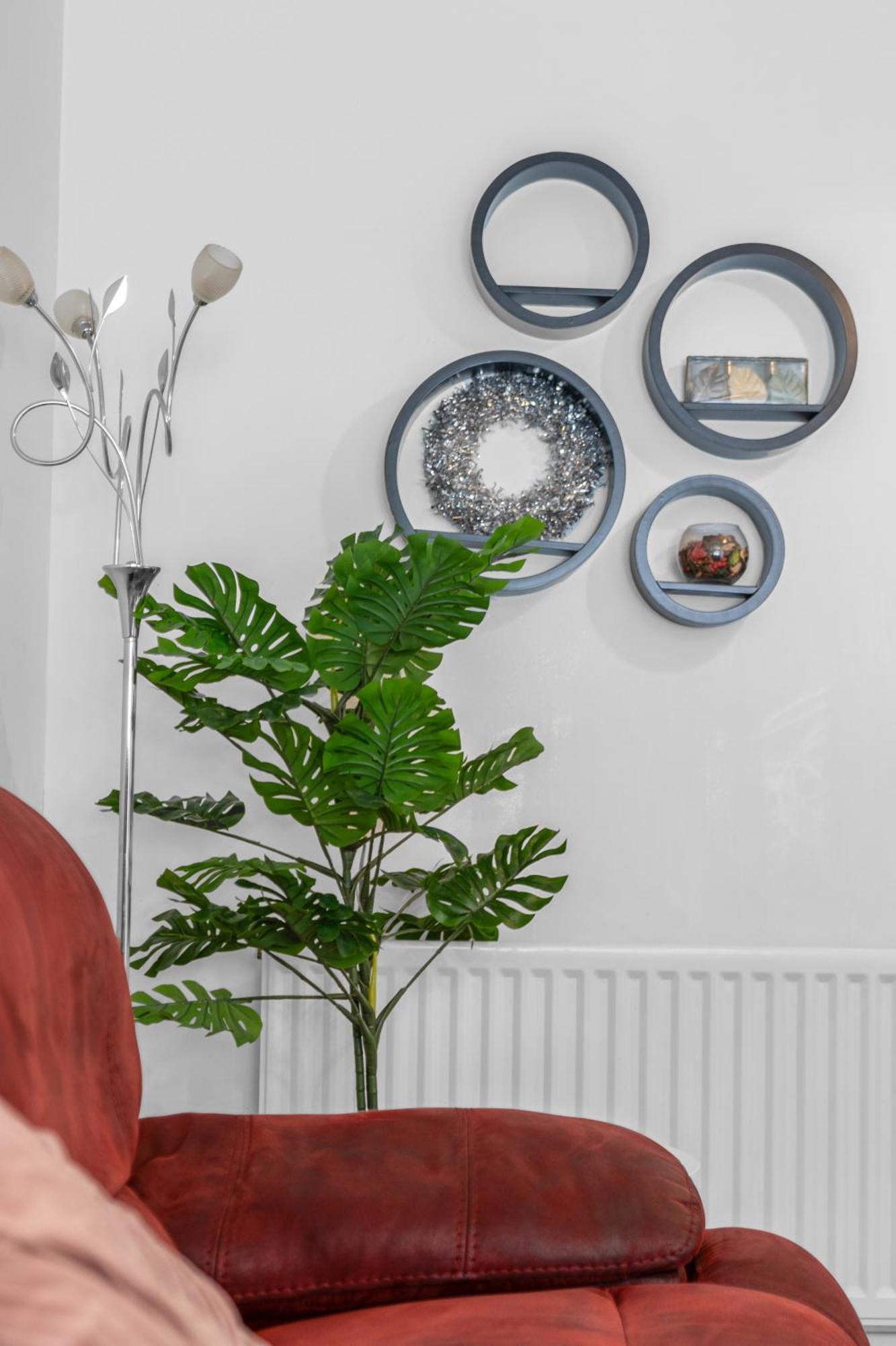 Cosy, Stylish Bedroom For Business And Work Travellers Gasthof