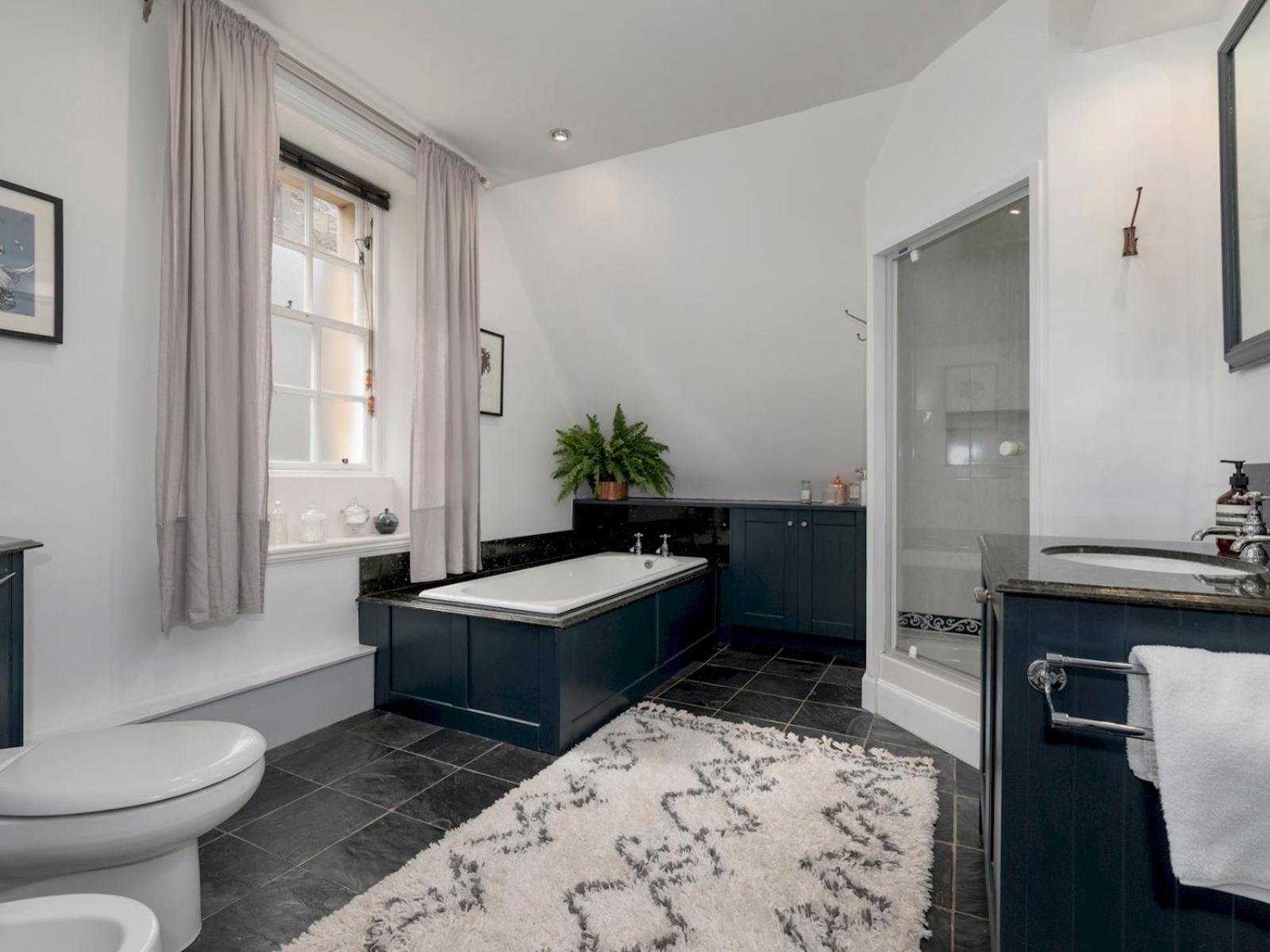 Elegant 17th Century - Pass The Keys Vakantiehuis *