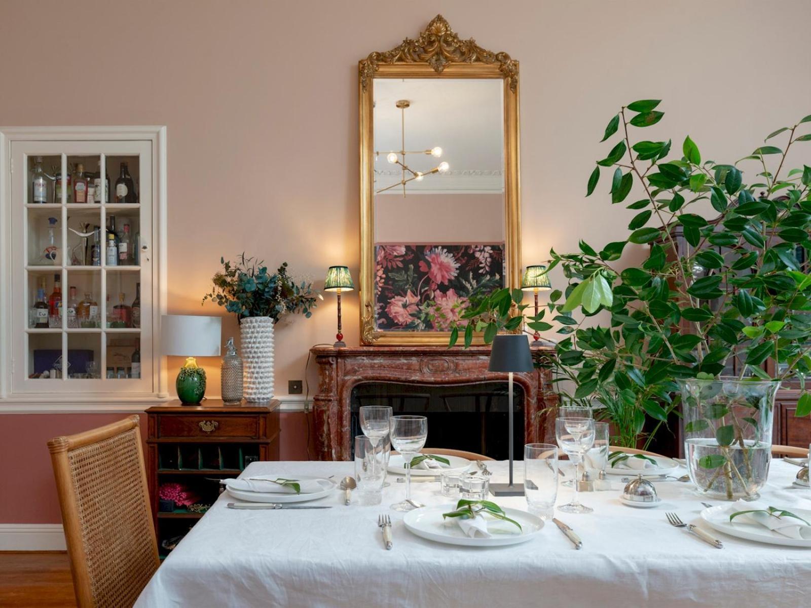 Vakantiehuis Elegant 17th Century - Pass The Keys *