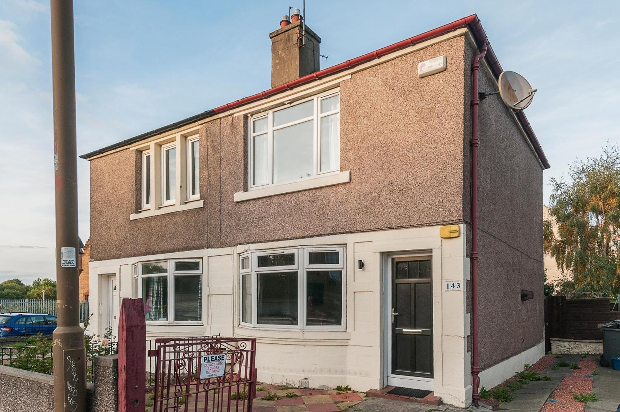 2 Bed Property, Sleeps 5, Free Parking, Near Centre * Edinburgh