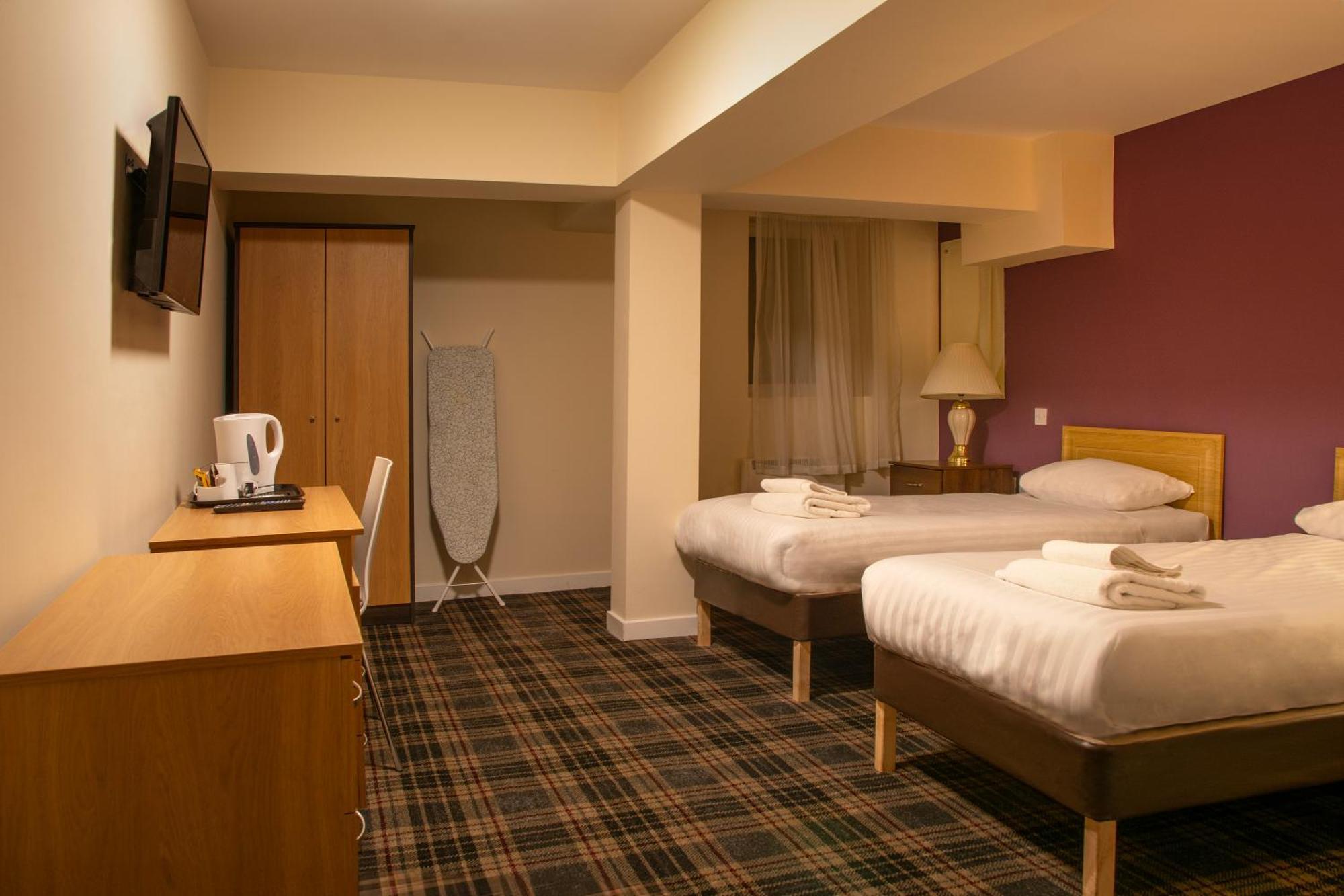 Britannia Hotel 3*