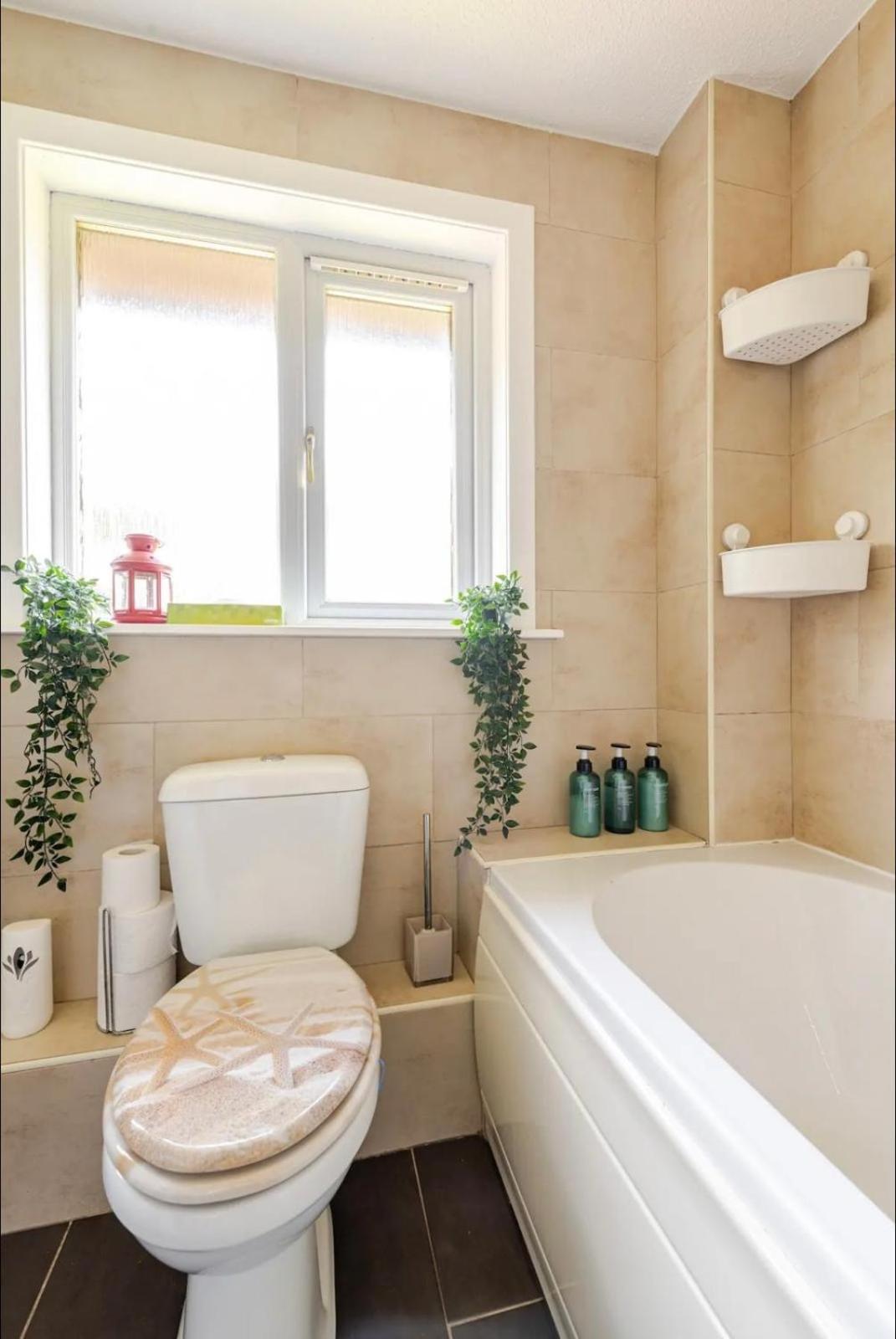 Little France House Room2 * Edinburgh