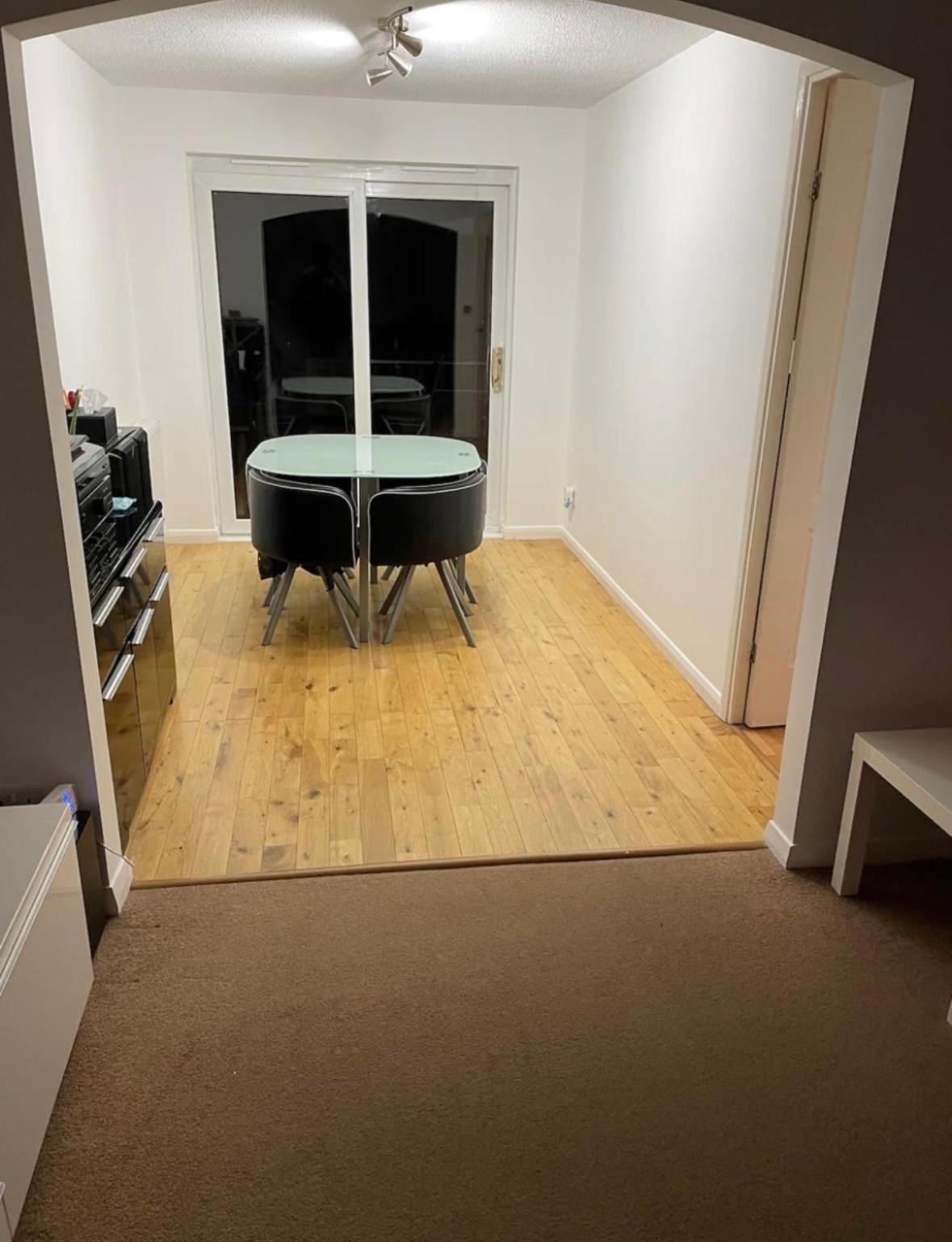 Little France House Room2 * Edinburgh