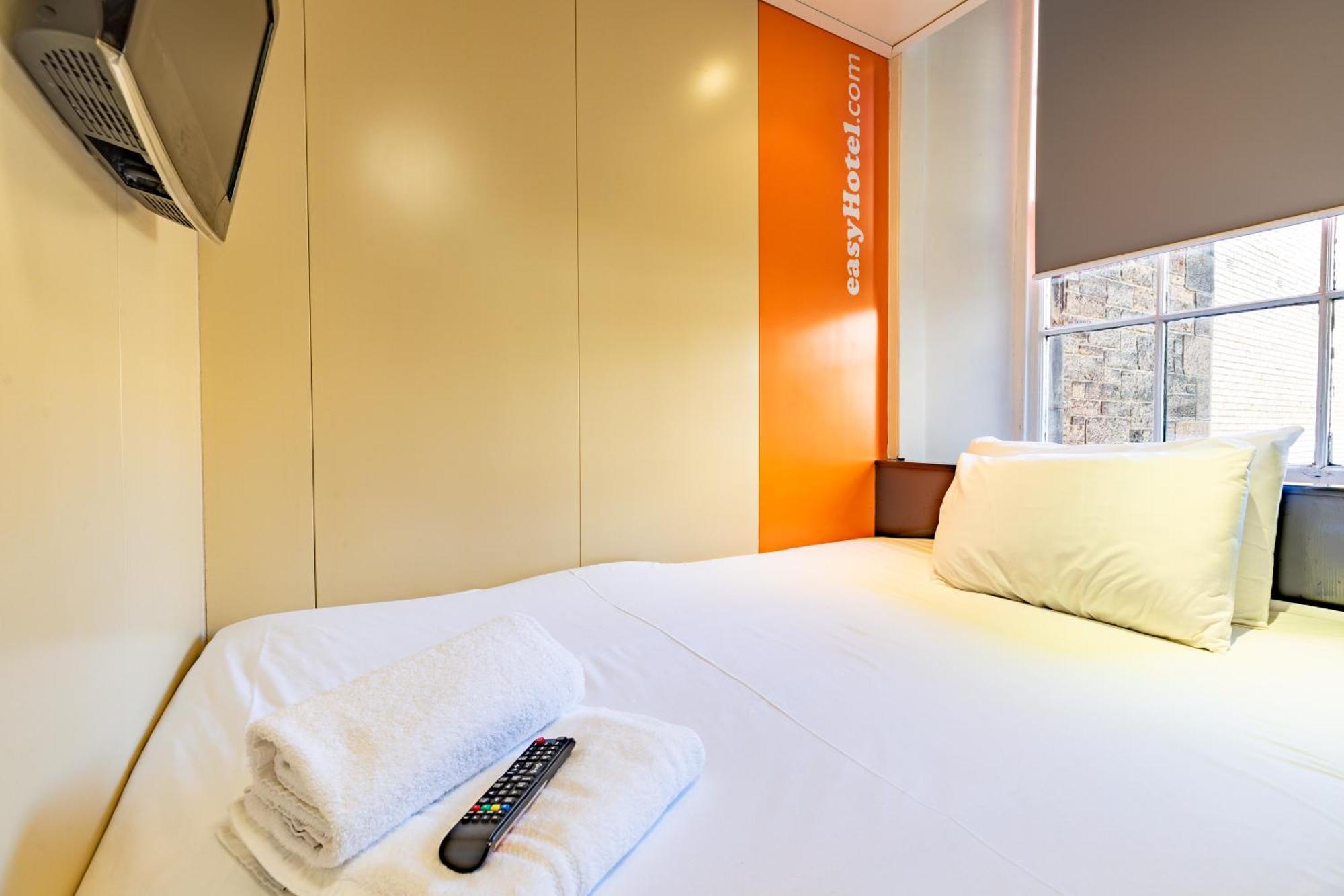 Easyhotel Hotel 2*