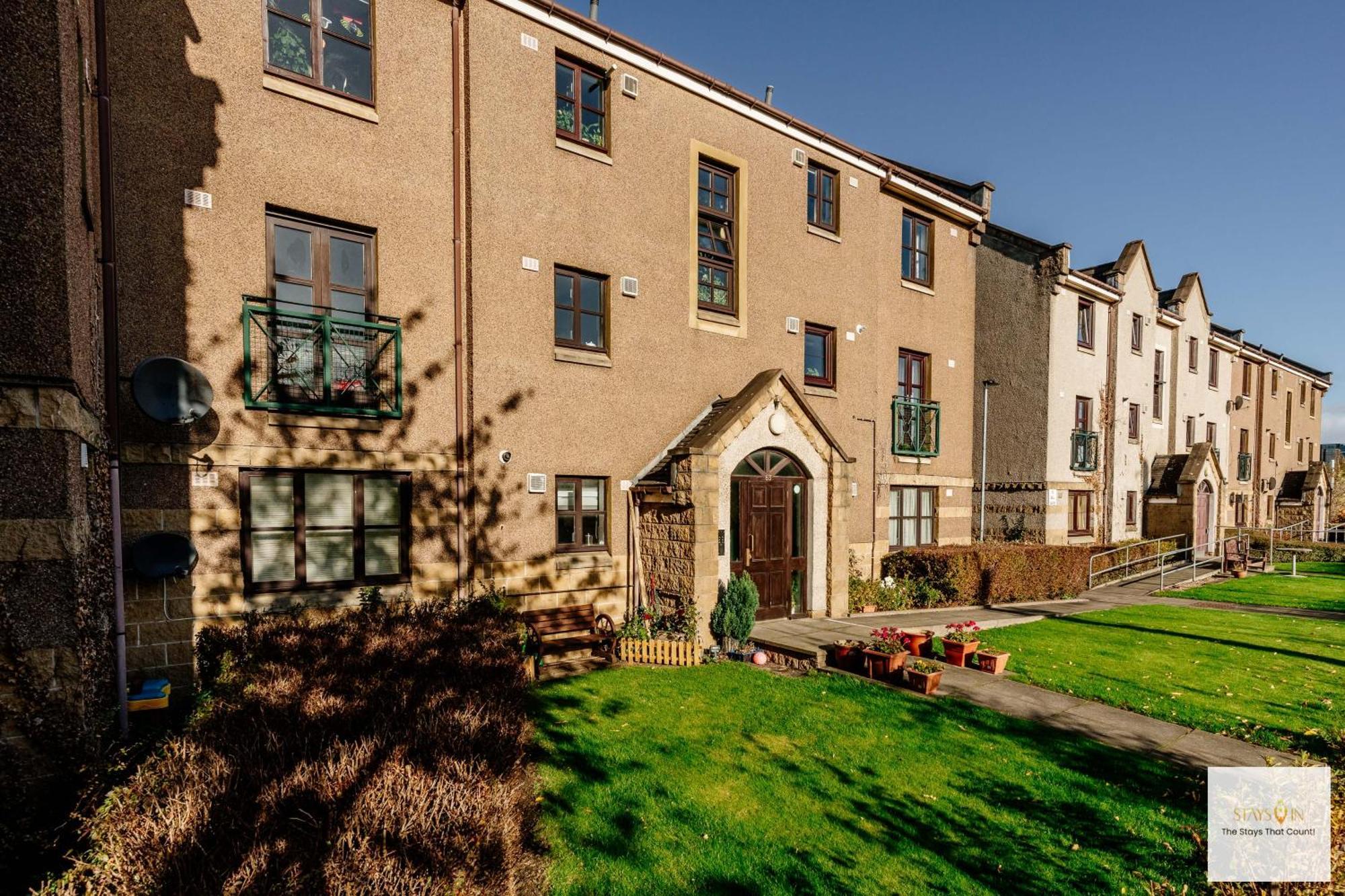 Fab Centre Flat - Free Parking * EDI
