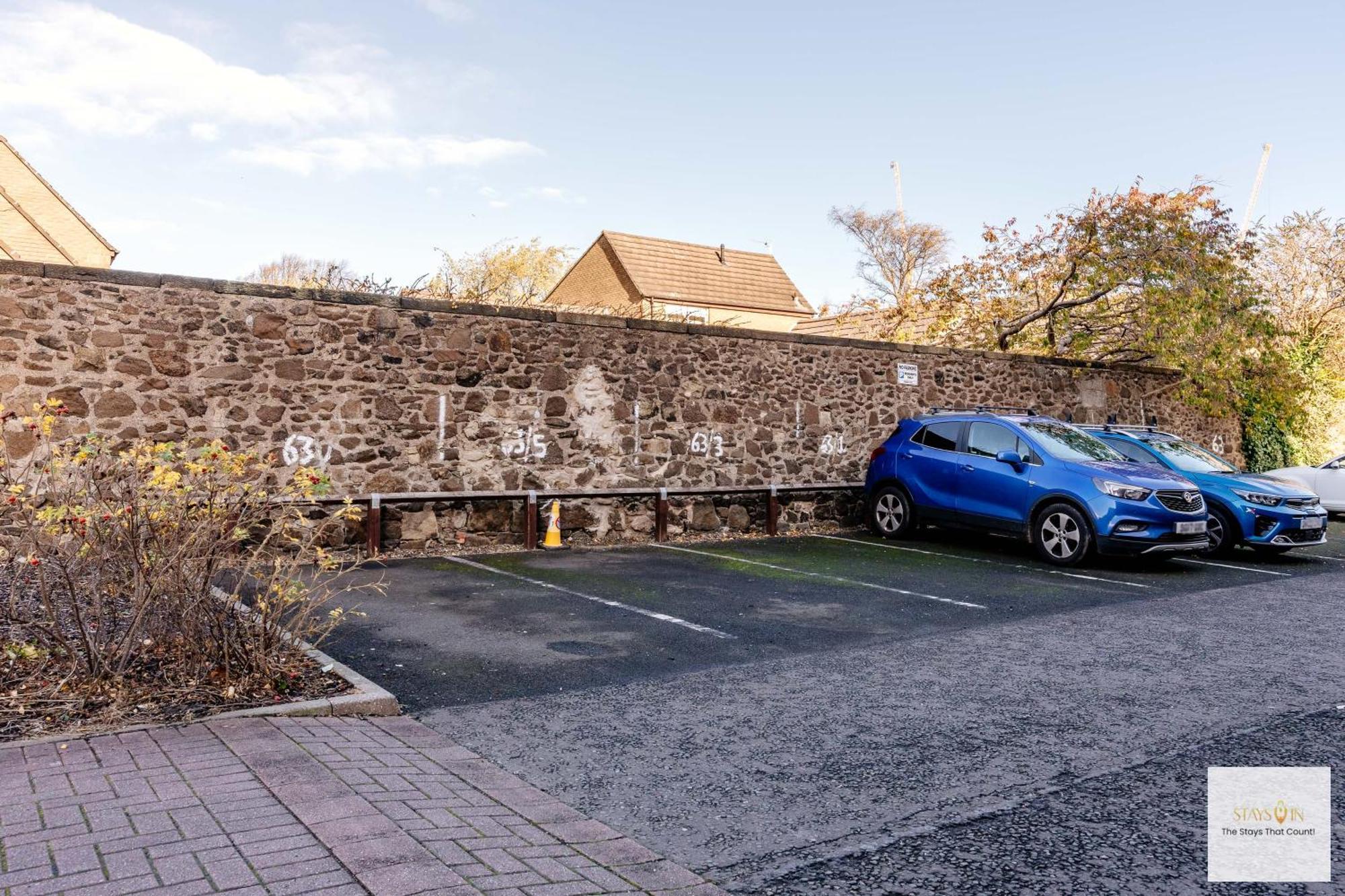 Fab Centre Flat - Free Parking Apartment *
