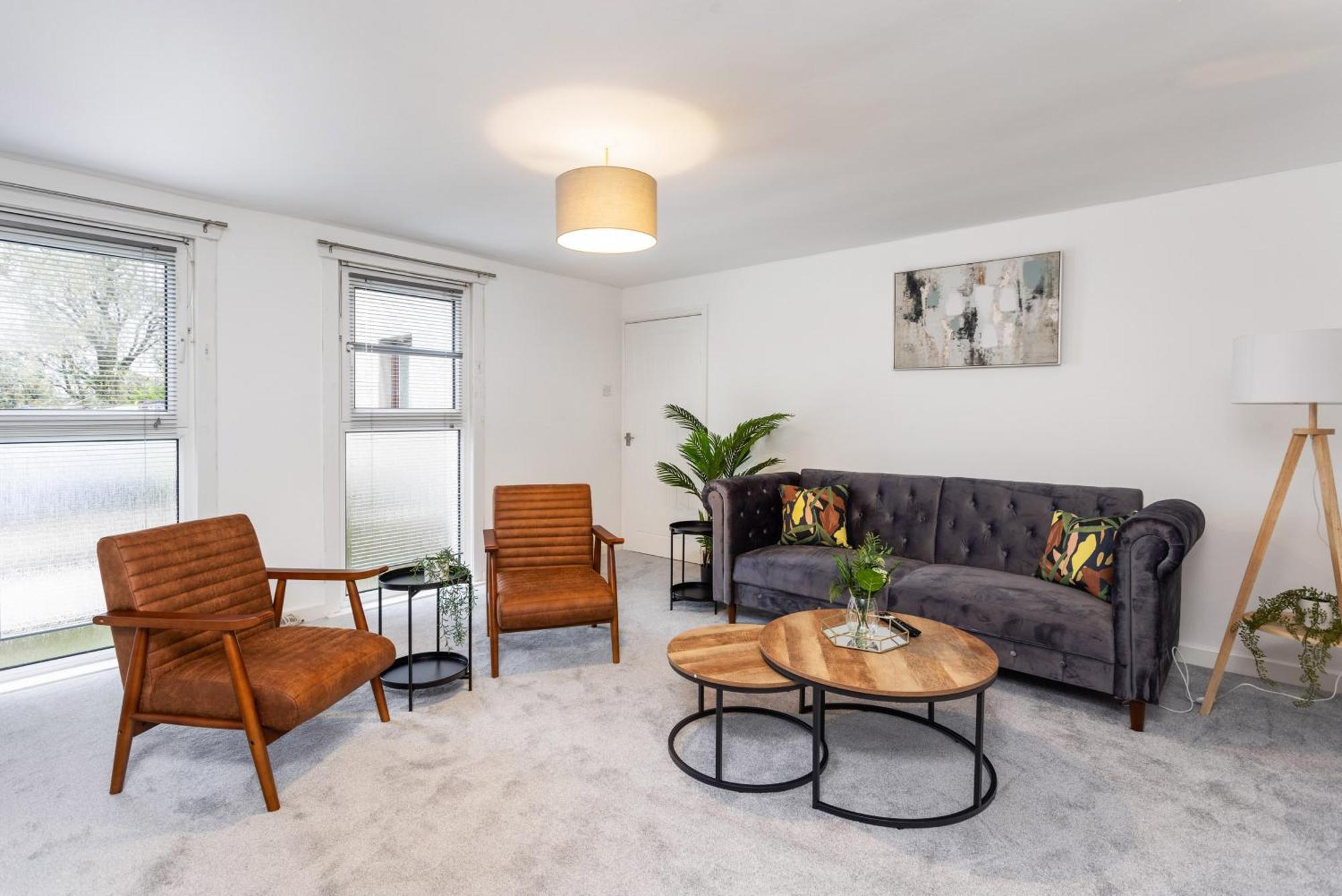 Stylish 3bed House Near Airport Edinburgh