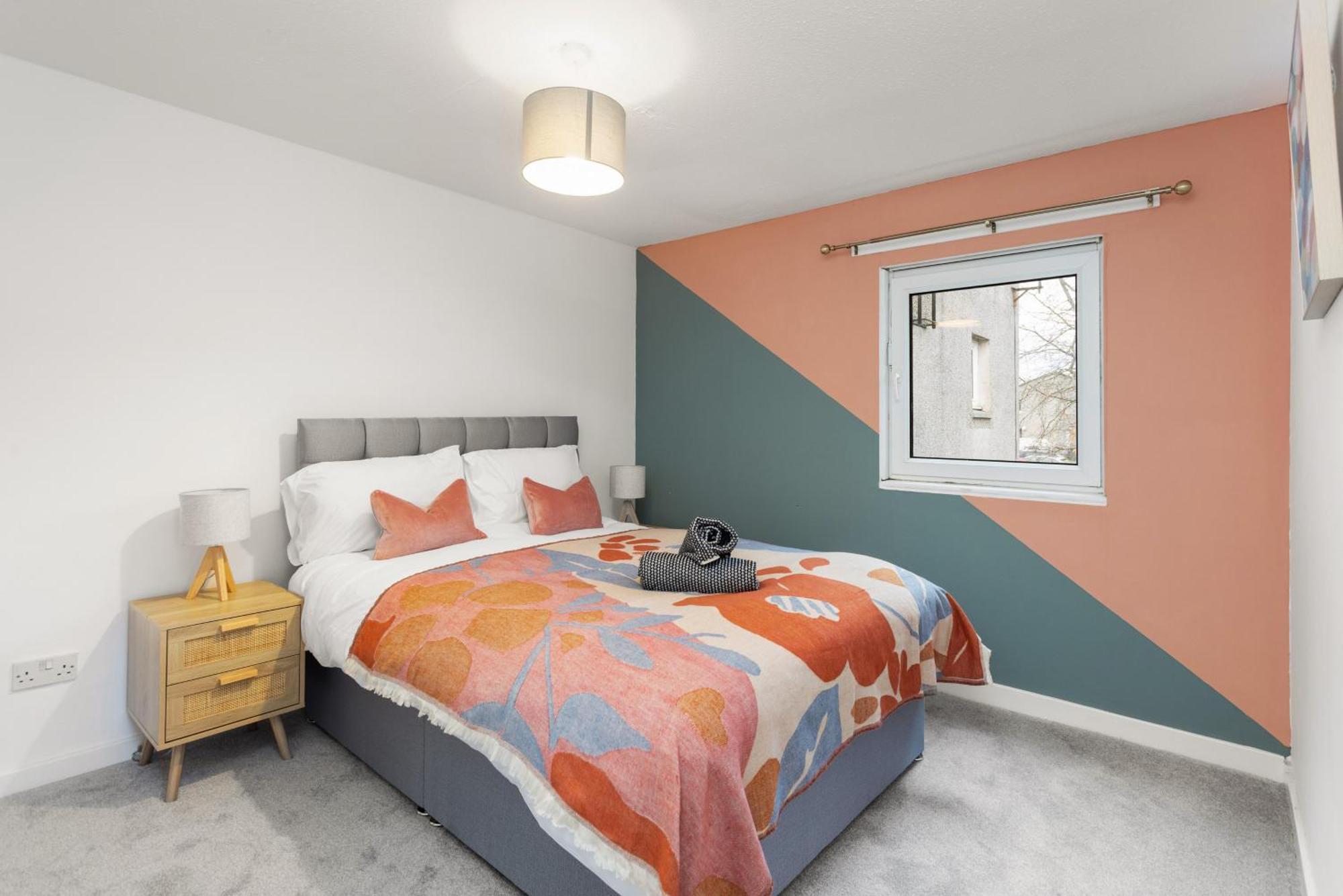 Apartment Stylish 3bed House Near Airport Edinburgh