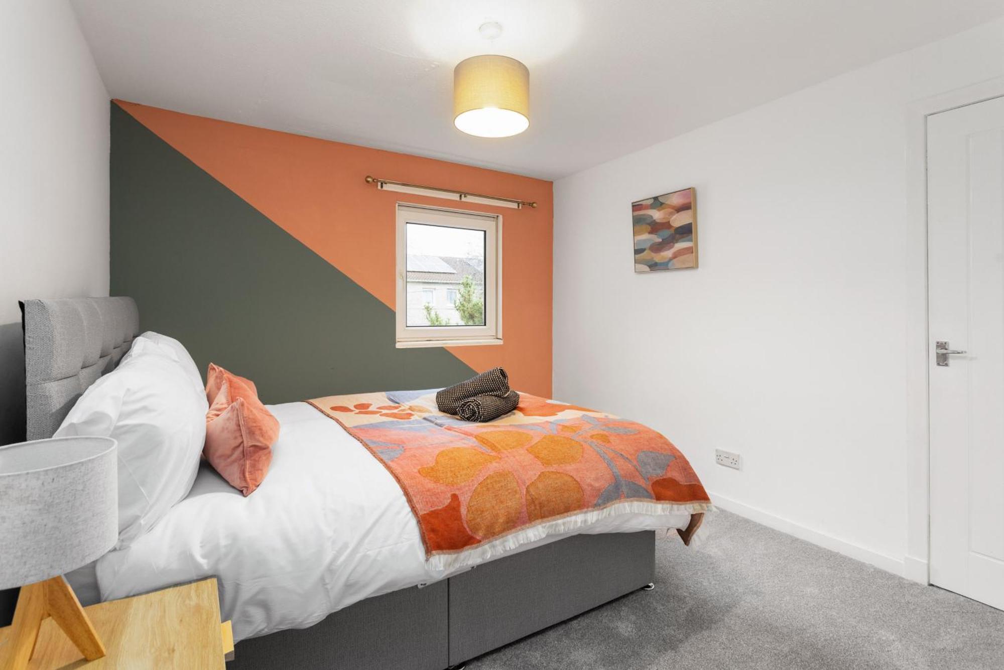 Stylish 3bed House Near Airport Apartment Edinburgh