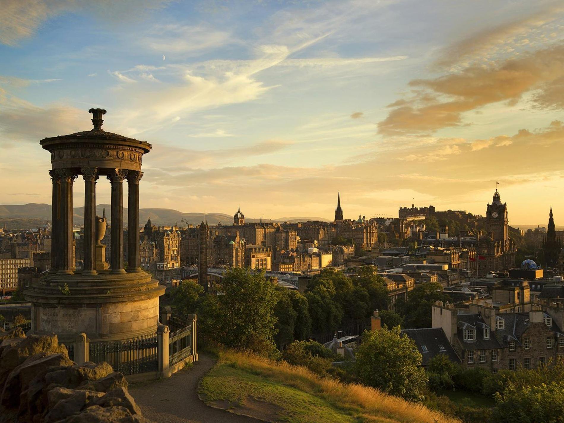 Apartment 3 Bed In 79008 Edinburgh