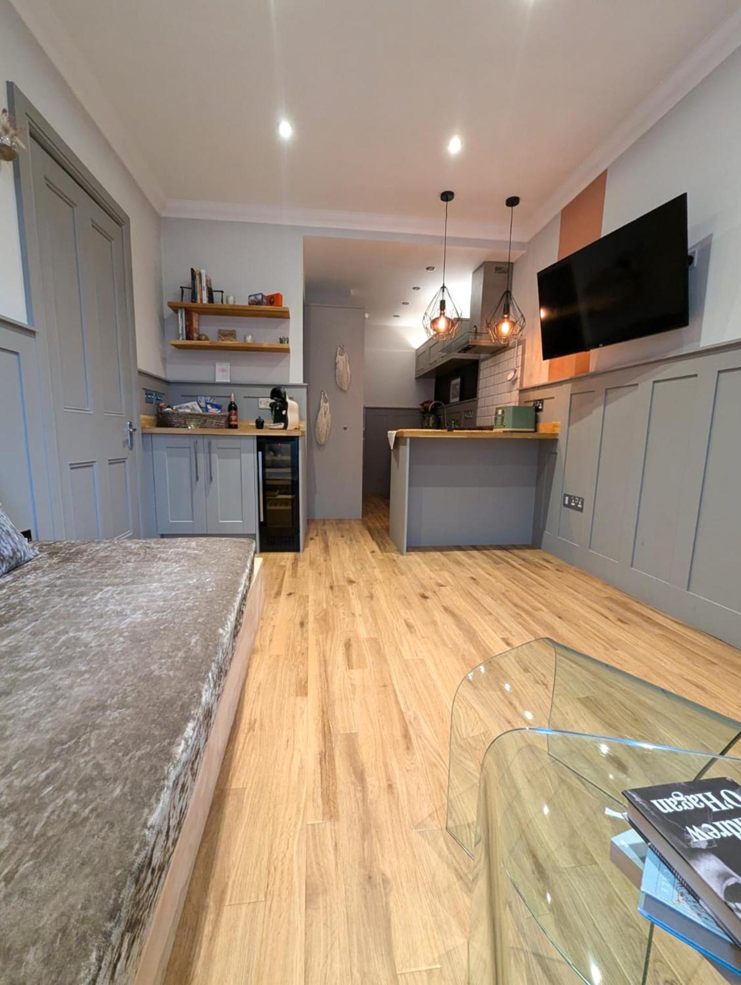 Charming 1 Bedroom In Edinburgh's West End *