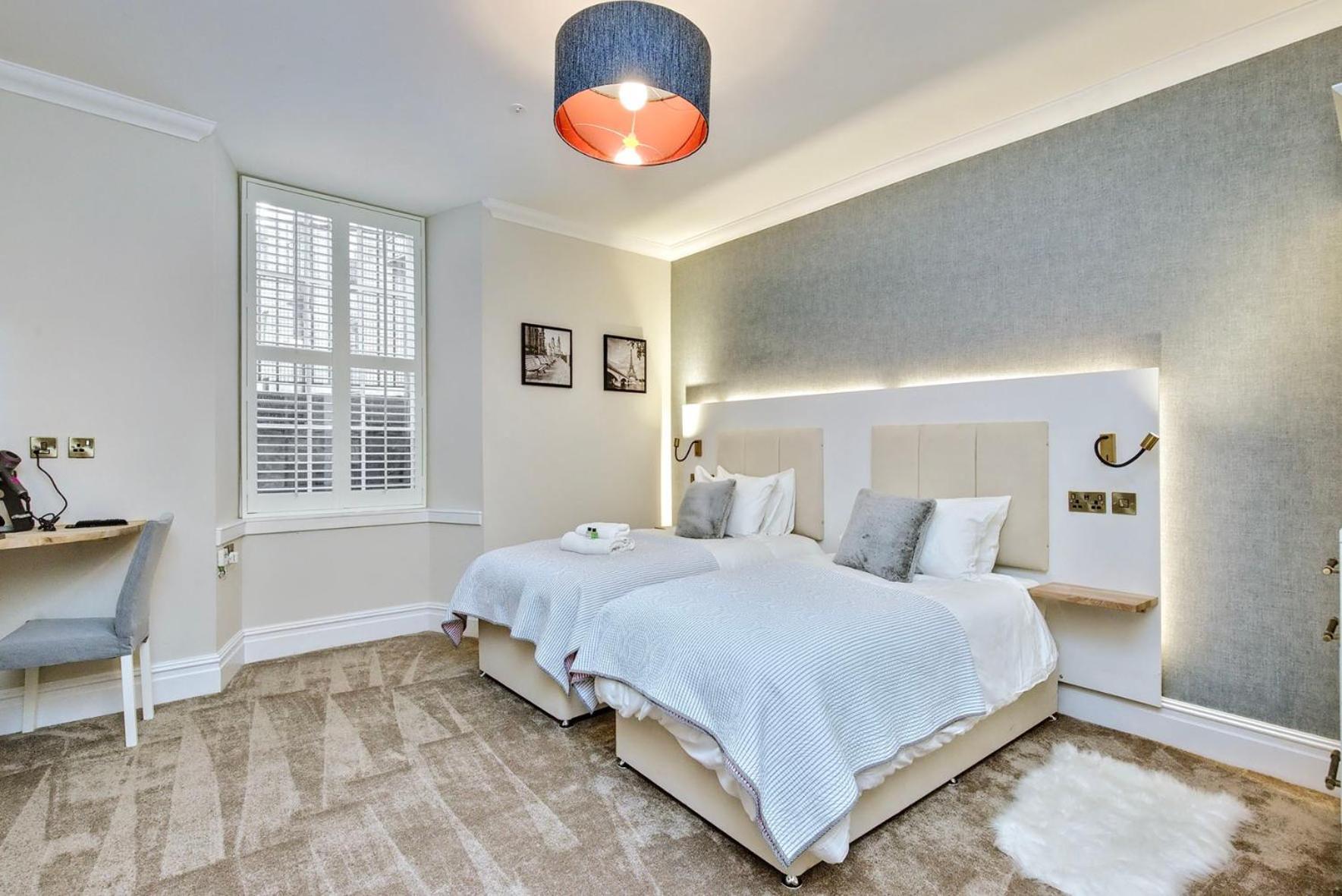 Apartment Spectacular 2 Bed, 2 Bath In Centre