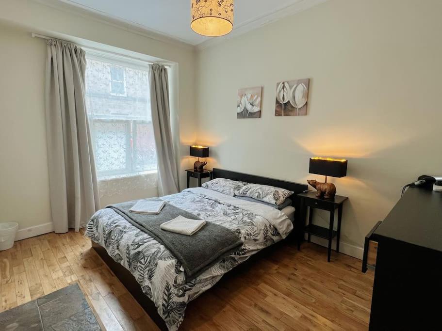Centre 2 Bedroom Close To Castle&university Edinburgh