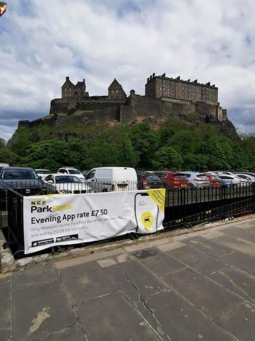 Centre 2 Bedroom Close To Castle&university Edinburgh