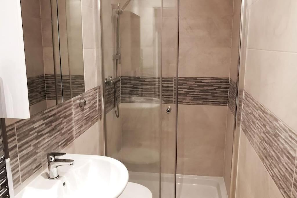 Centre 2 Bedroom Close To Castle&university * Edinburgh