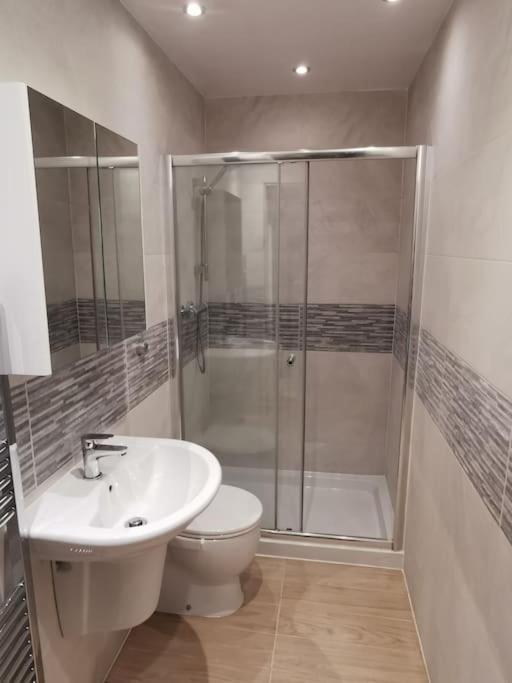 Centre 2 Bedroom Close To Castle&university