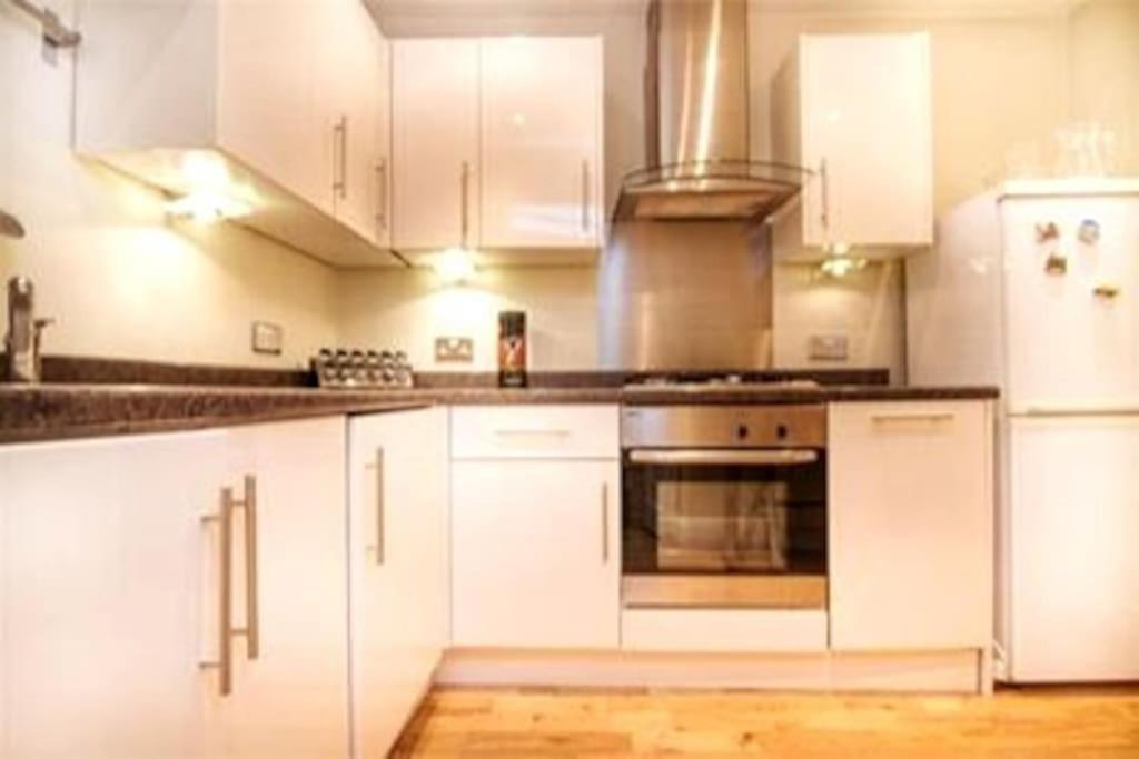 Centre 2 Bedroom Close To Castle&university