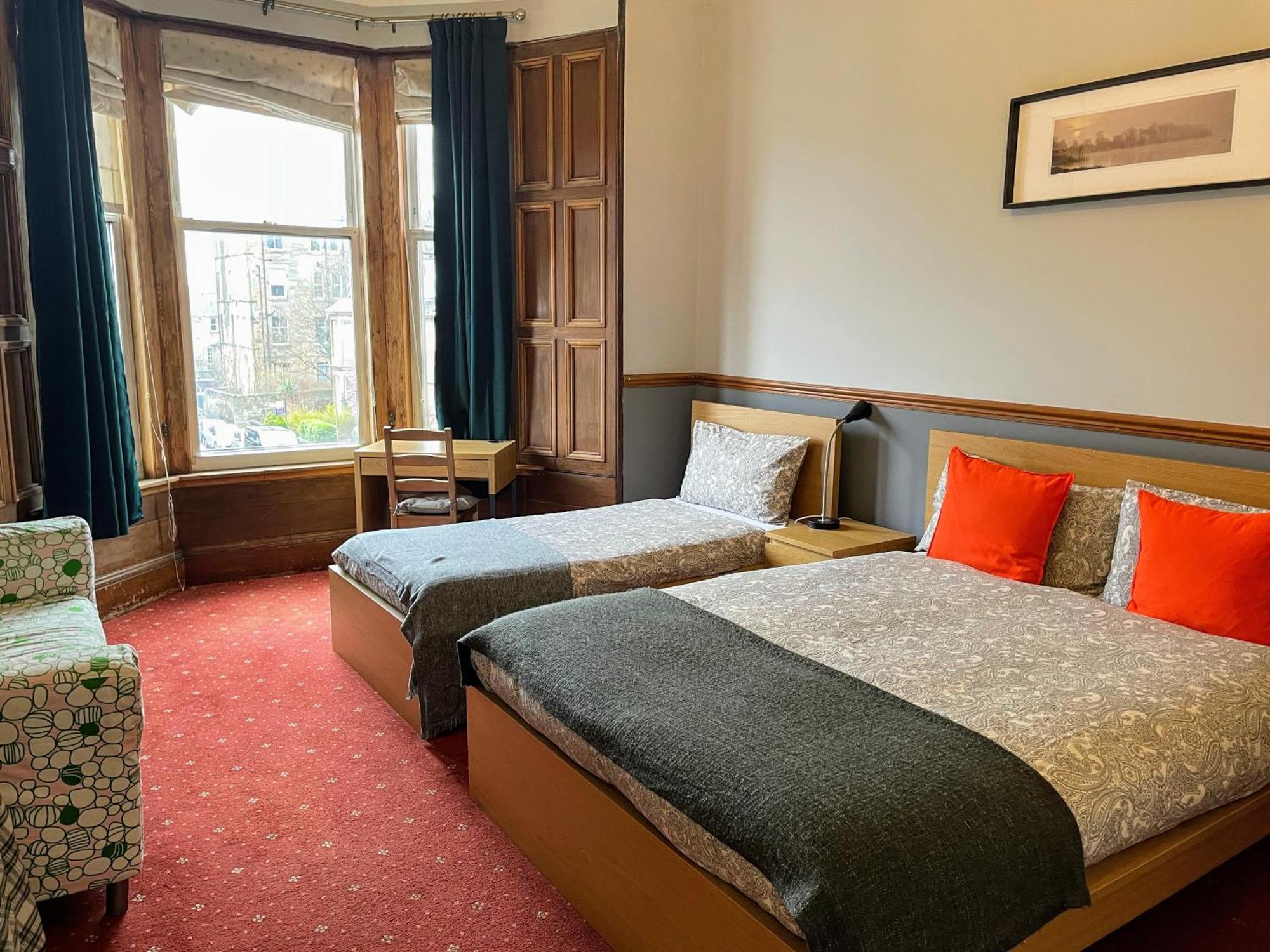 Airdenair 3* Edinburgh