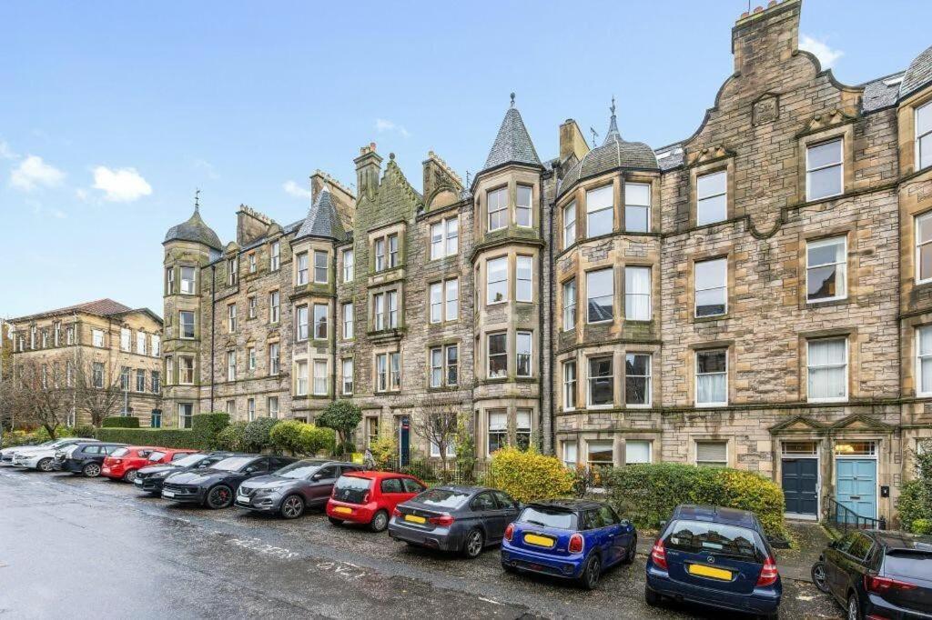 Spacious 3 Bed In Marchmont * Edinburgh