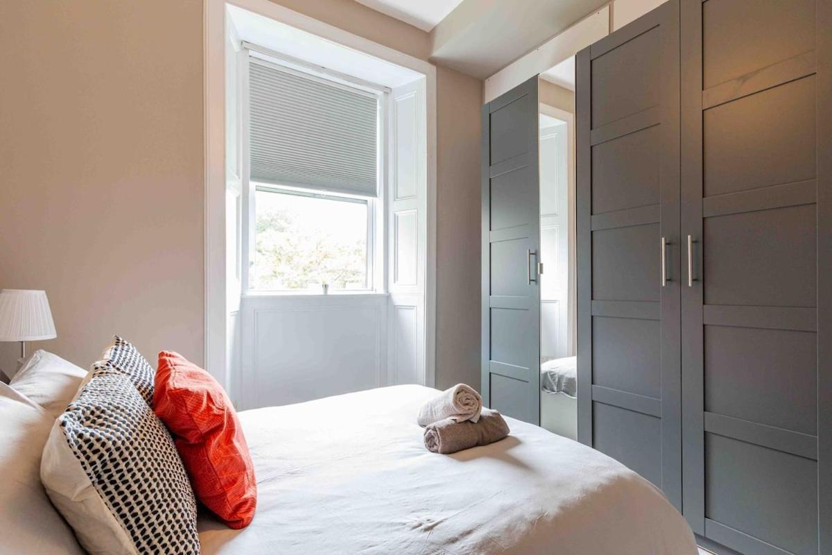 Spacious 3 Bed In Marchmont Apartment