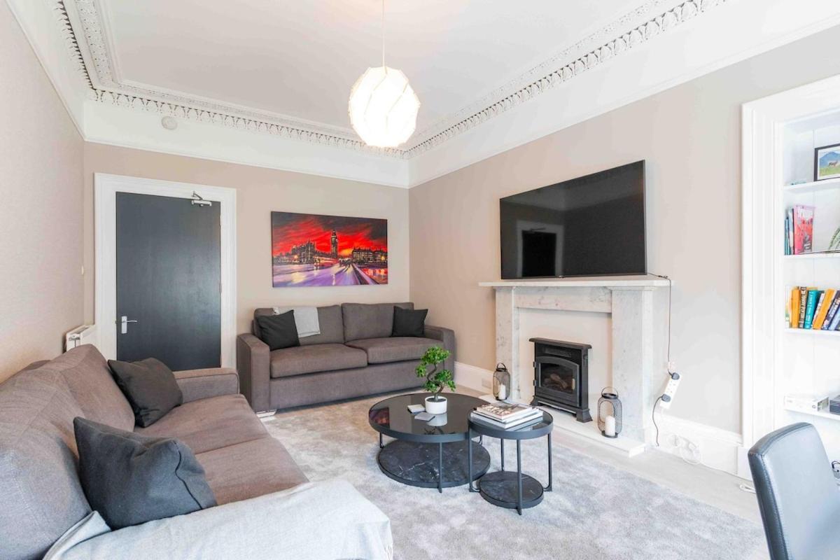 Apartment Spacious 3 Bed In Marchmont *