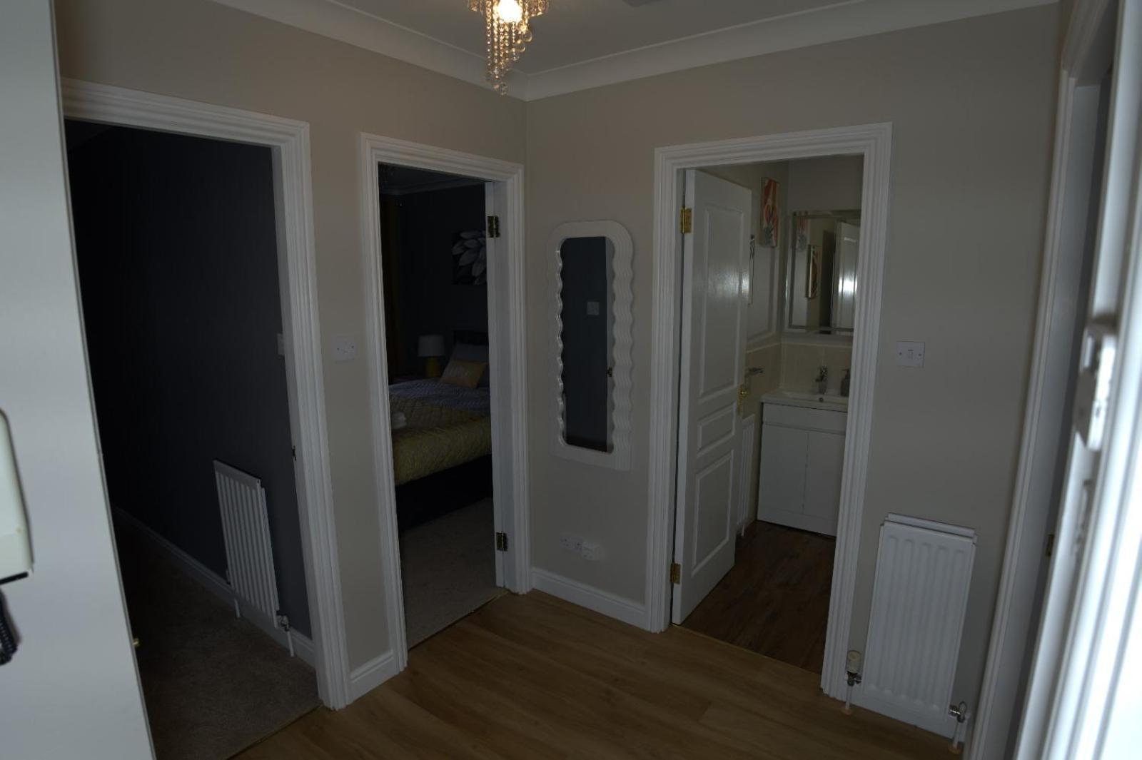Modern 2 King Size Bed Flat Free Parking * Edinburgh