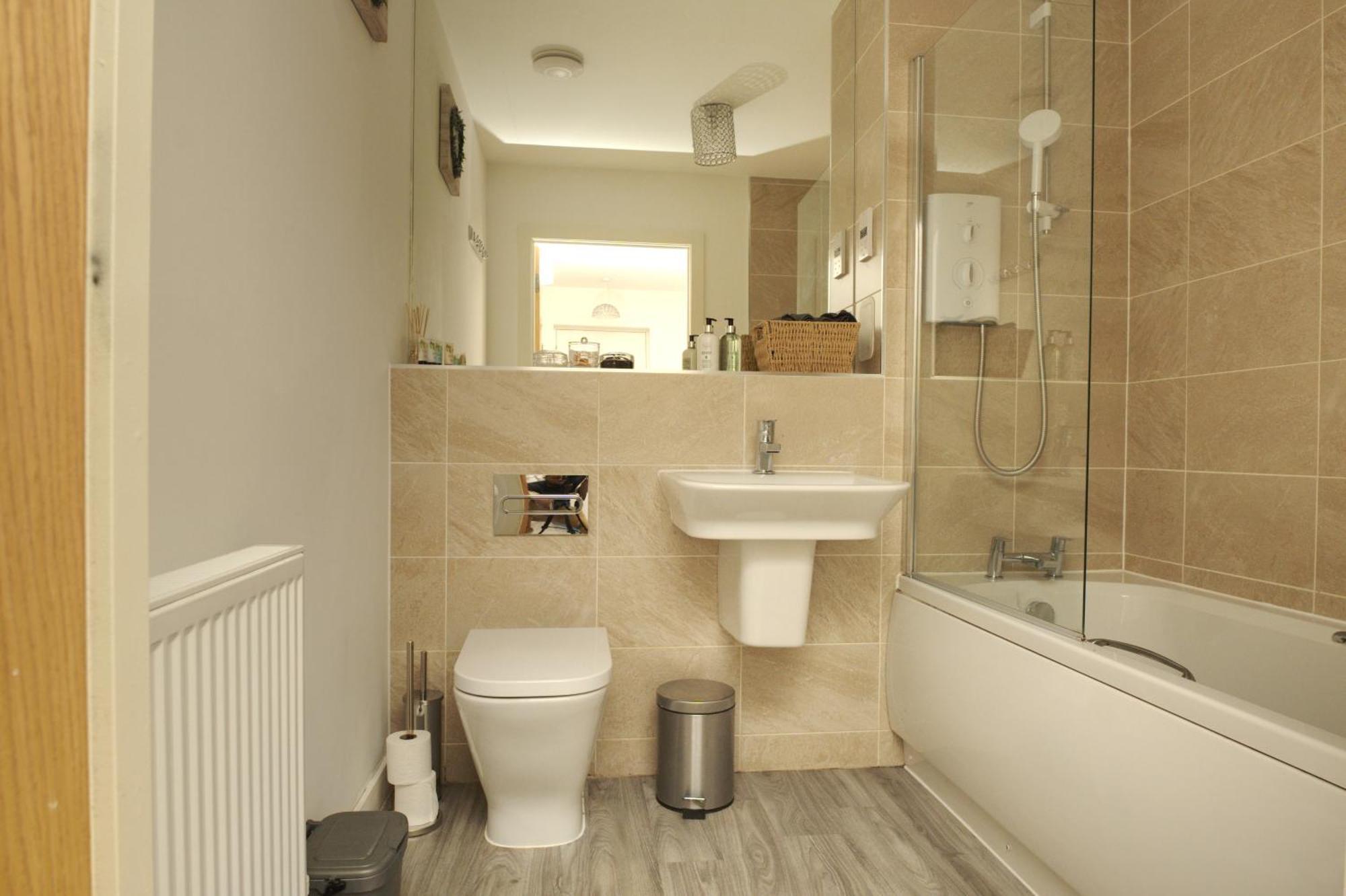 Modern 2br City Centre Apt With Arthur's Seat View Apartment Edinburgh