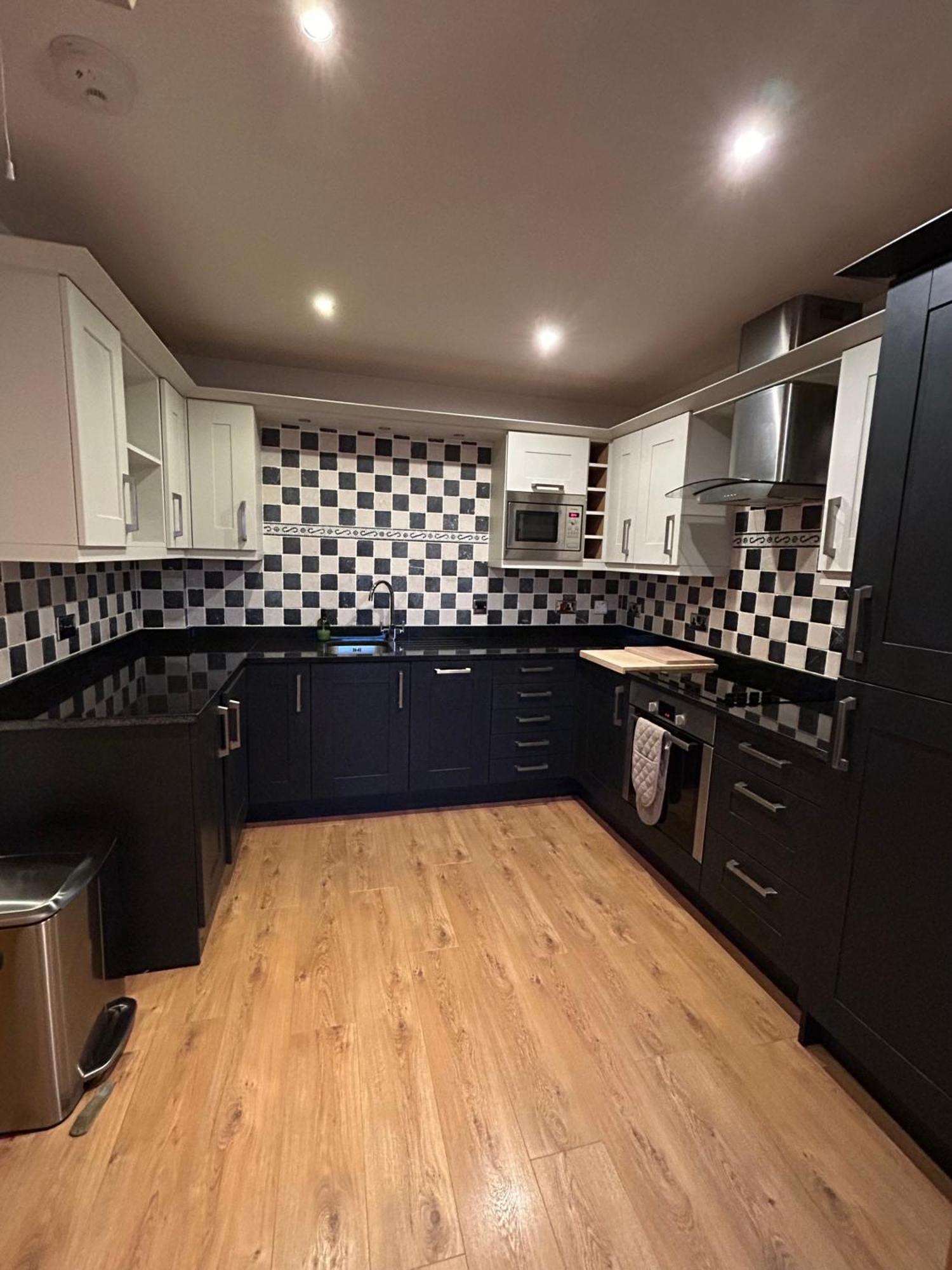 Spacious 2 Bedroom Flat In The Centre * Édimbourg
