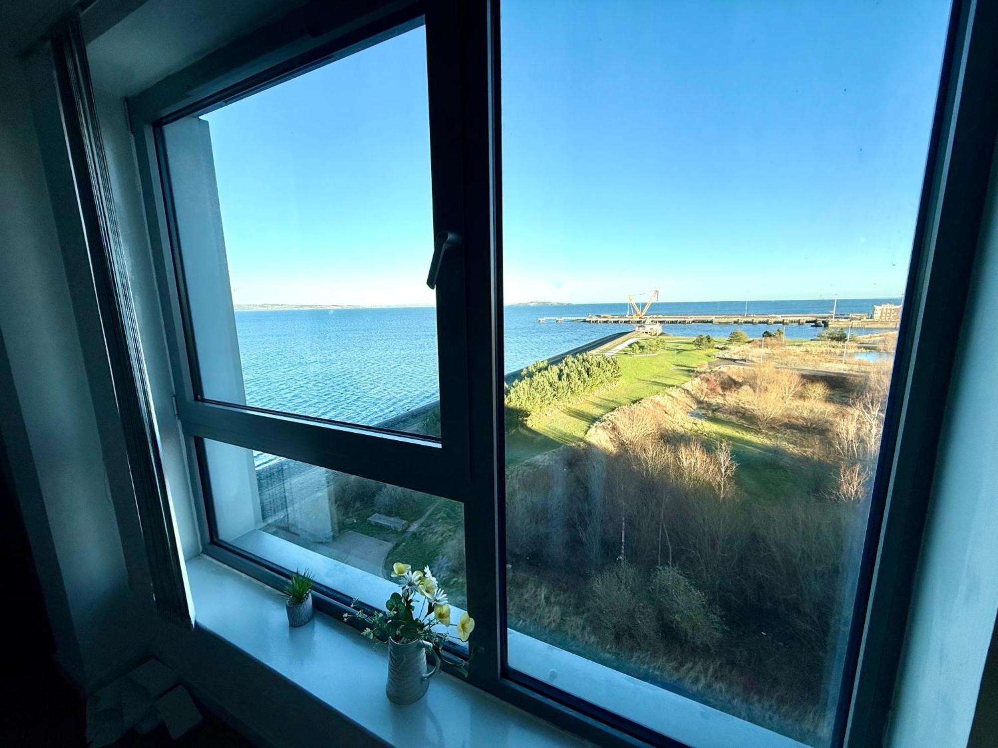 Britannia Ocean Park - Oceanfront And Sea View - Free Parking & Fast Wifi Apartment Edinburgh