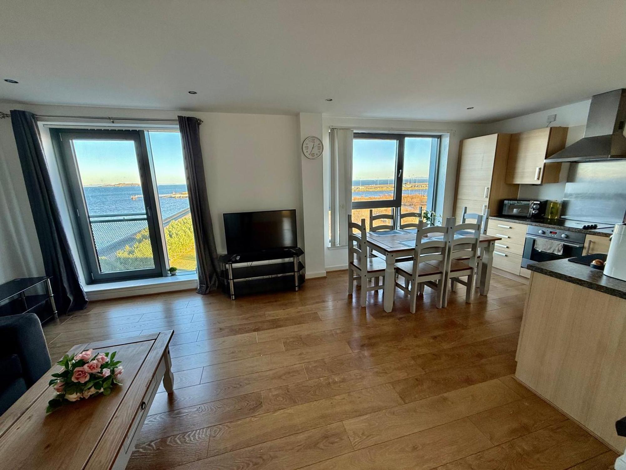 Britannia Ocean Park - Oceanfront And Sea View - Free Parking & Fast Wifi