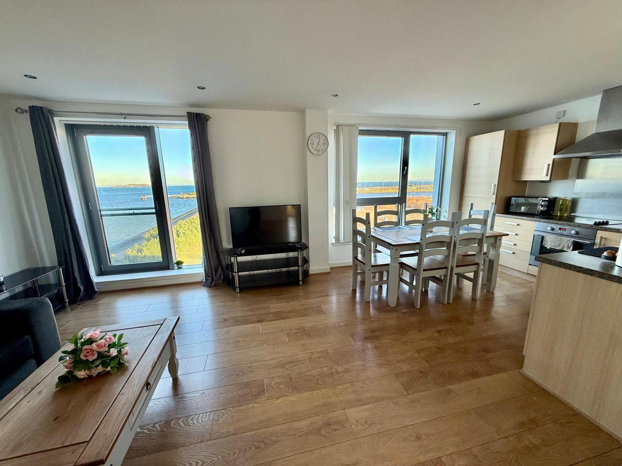 Apartment Britannia Ocean Park - Oceanfront And Sea View - Free Parking & Fast Wifi *