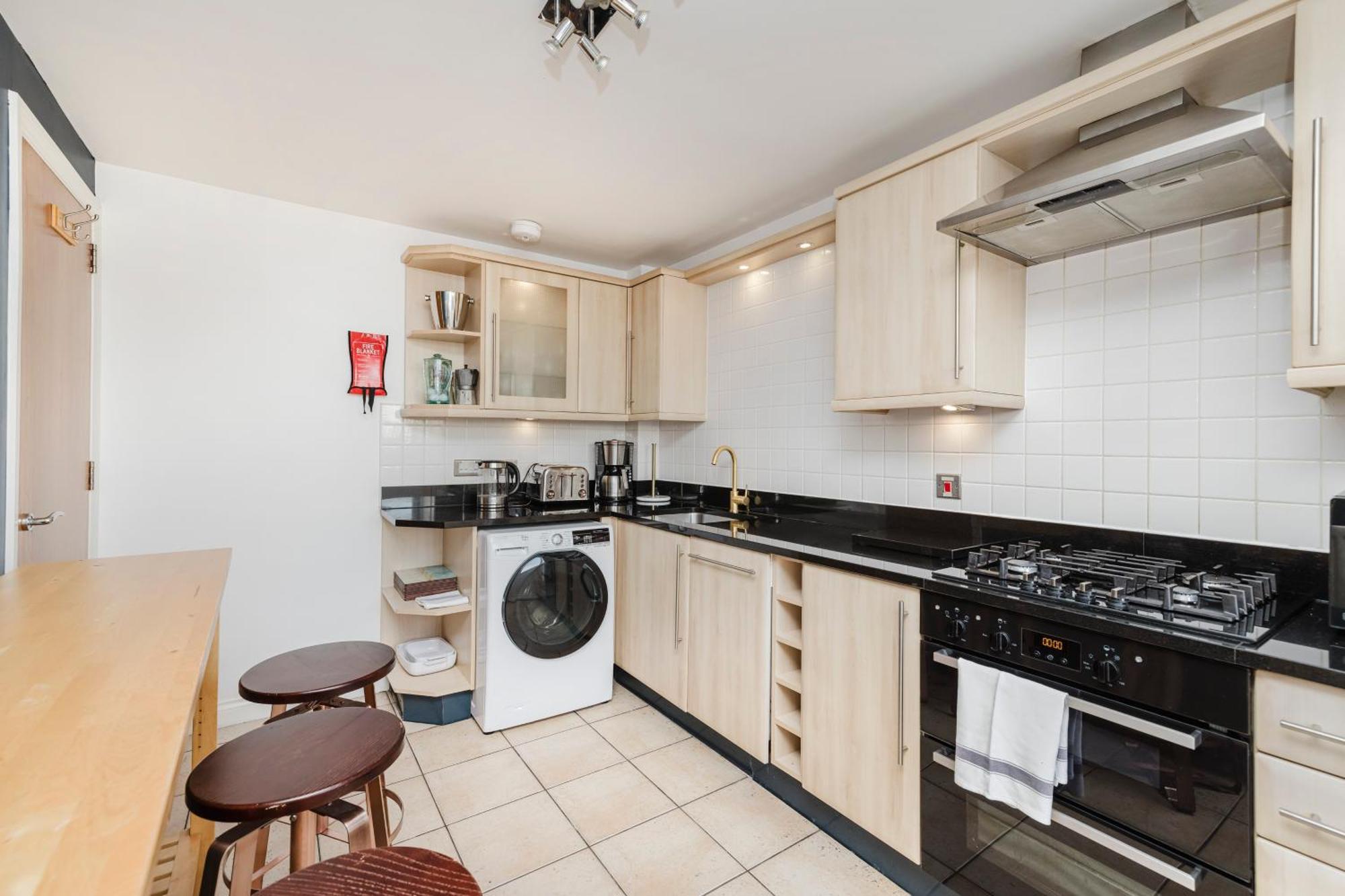 Apartment Joivy Stylish With Balcony In Old Town Edinburgh