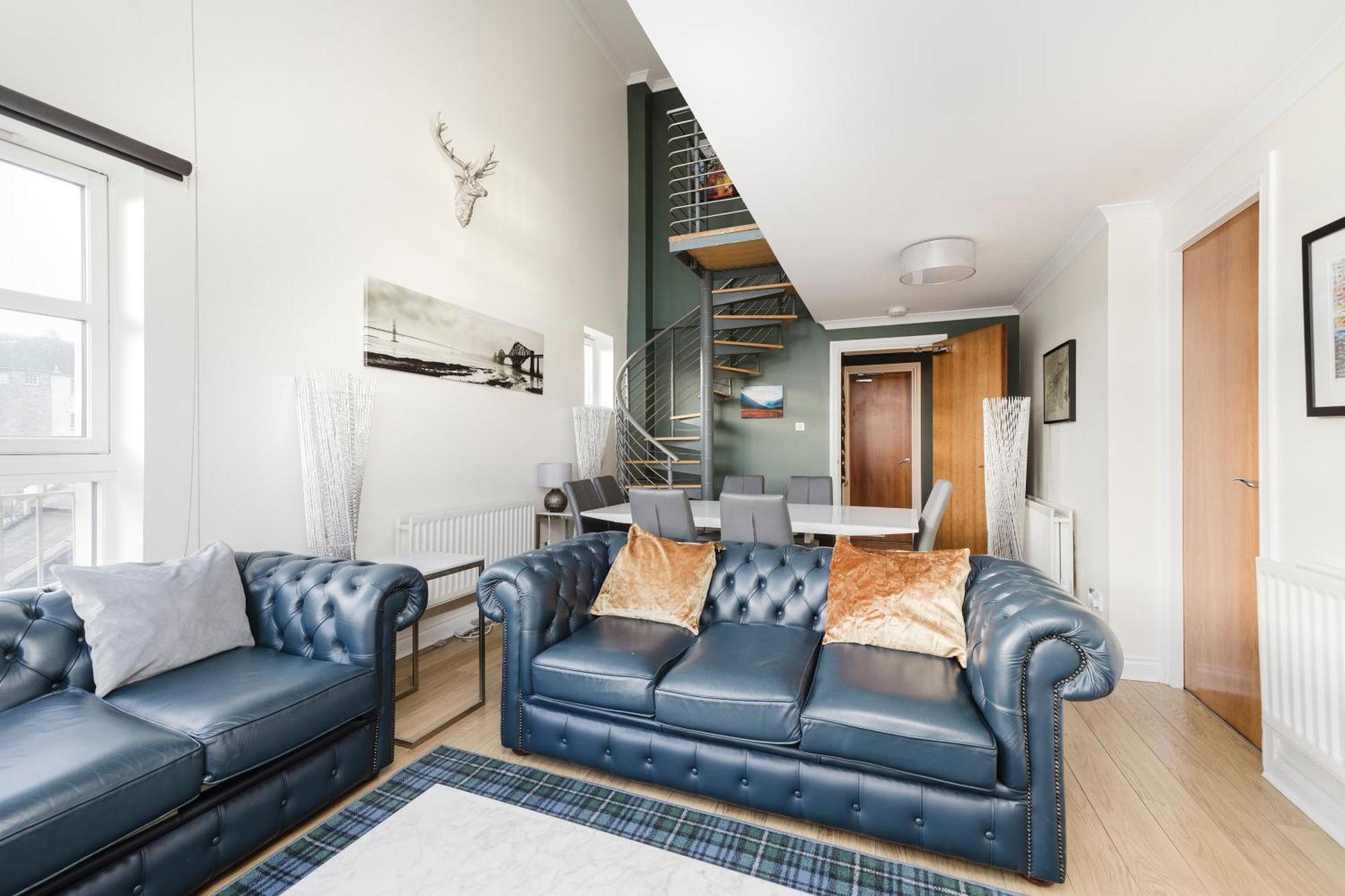 Apartment Joivy Stylish With Balcony In Old Town