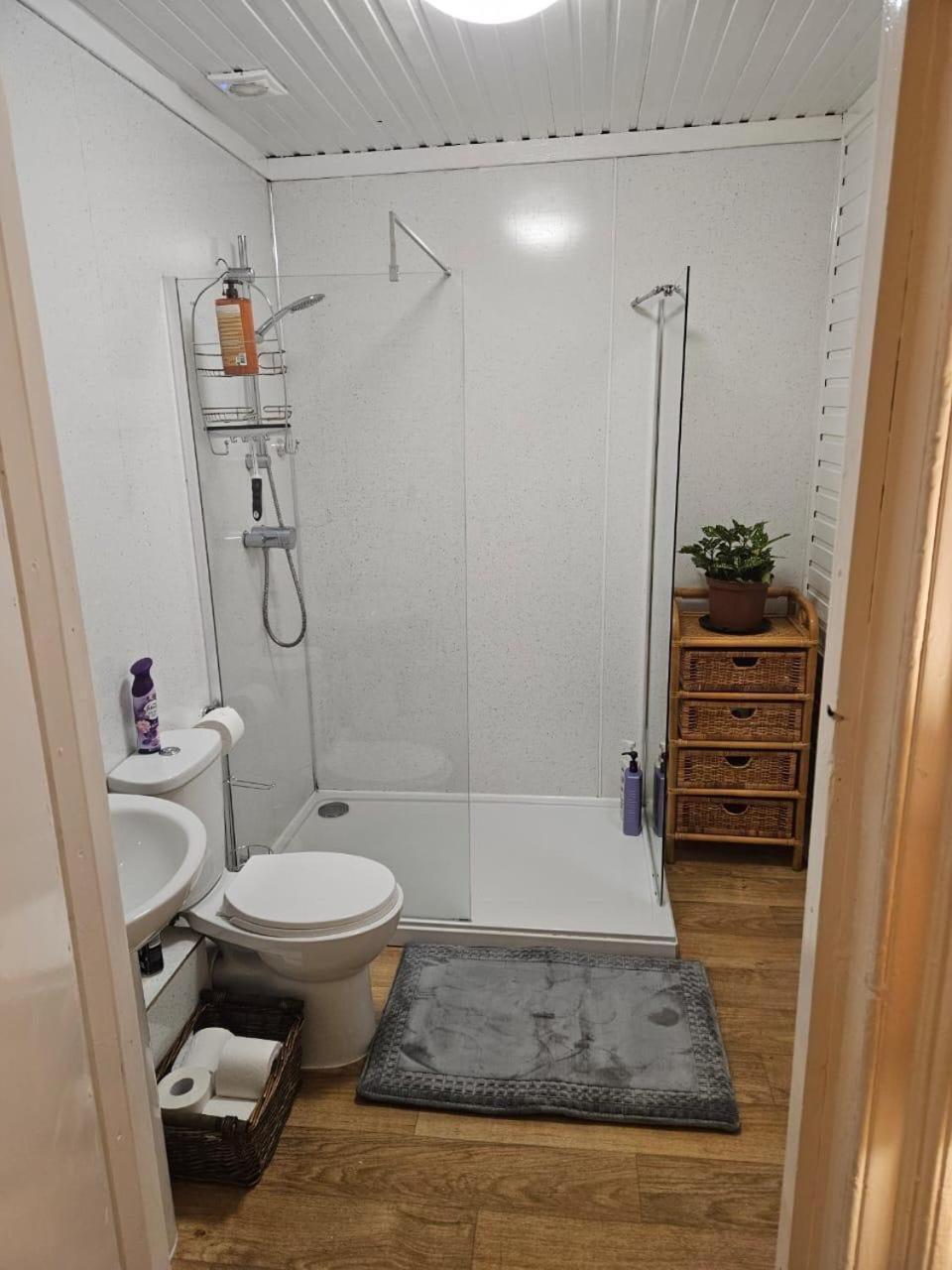 Apartment Spacious And