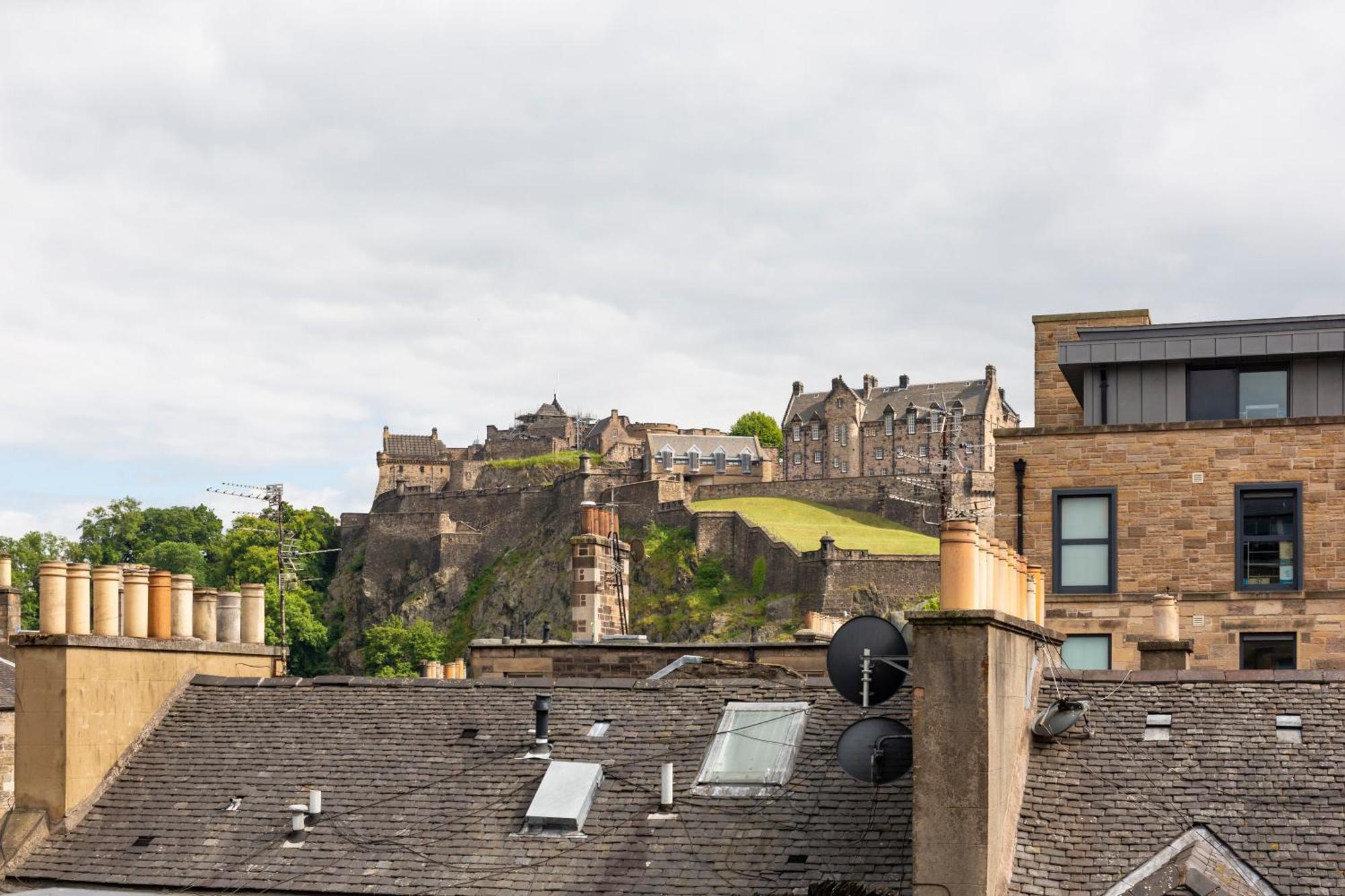 The Rooftop Terrace * Edinburgh