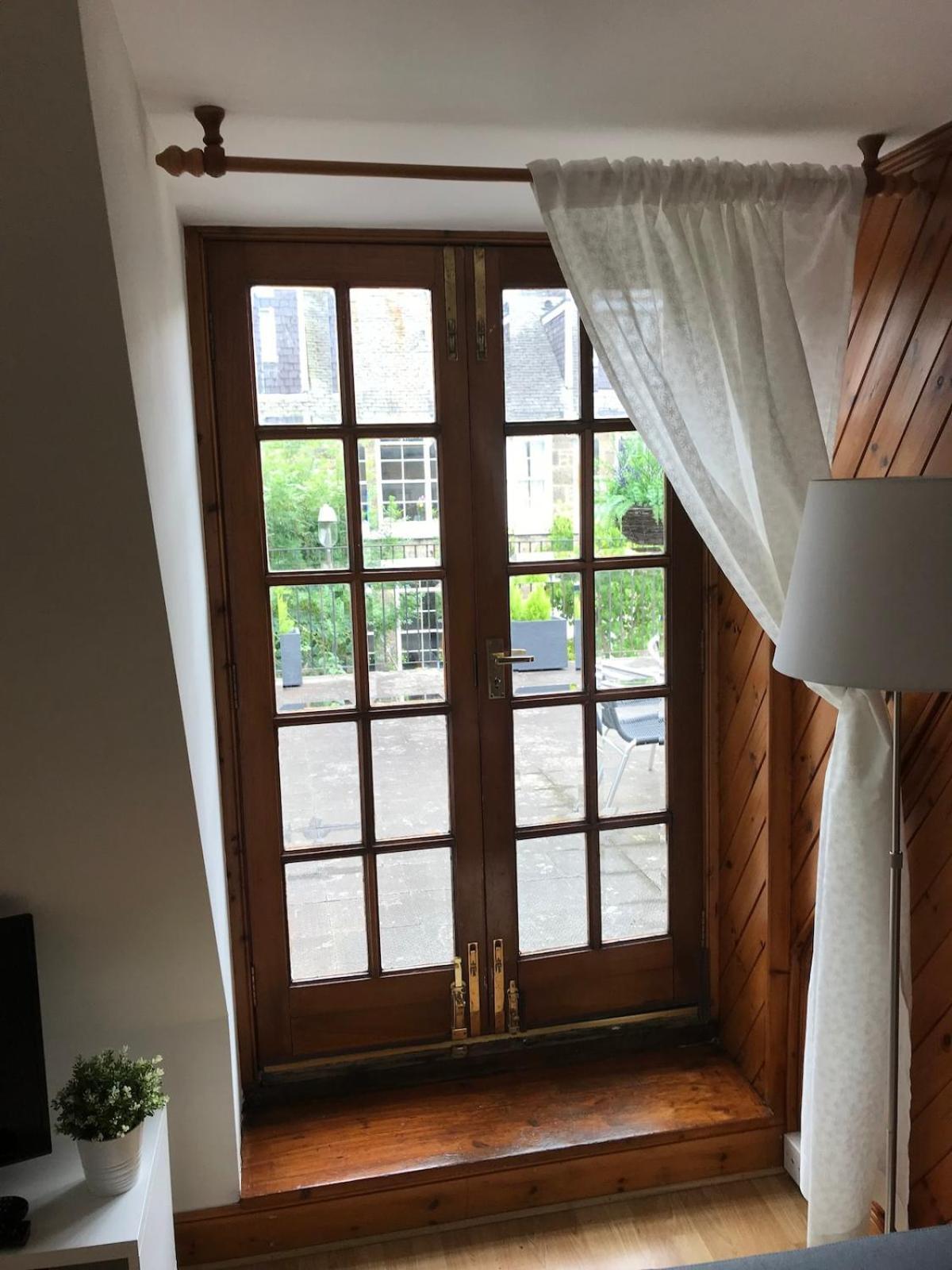 Stylish With Private Roof Terrace * Edinburgh