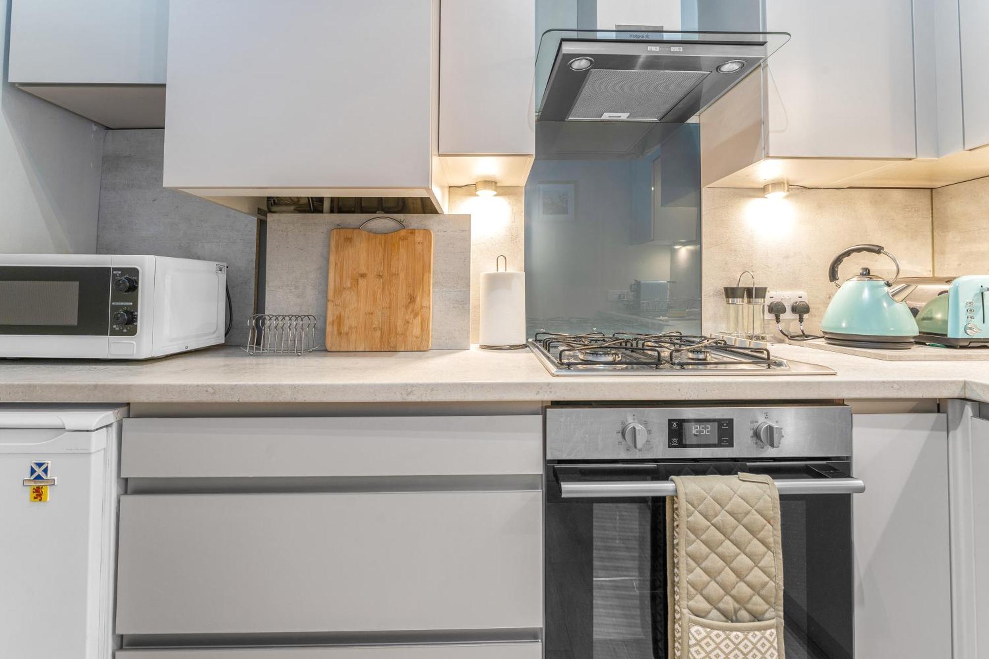 Appartement Central, Cozy 2br-1ba-haymarket - With Parking *