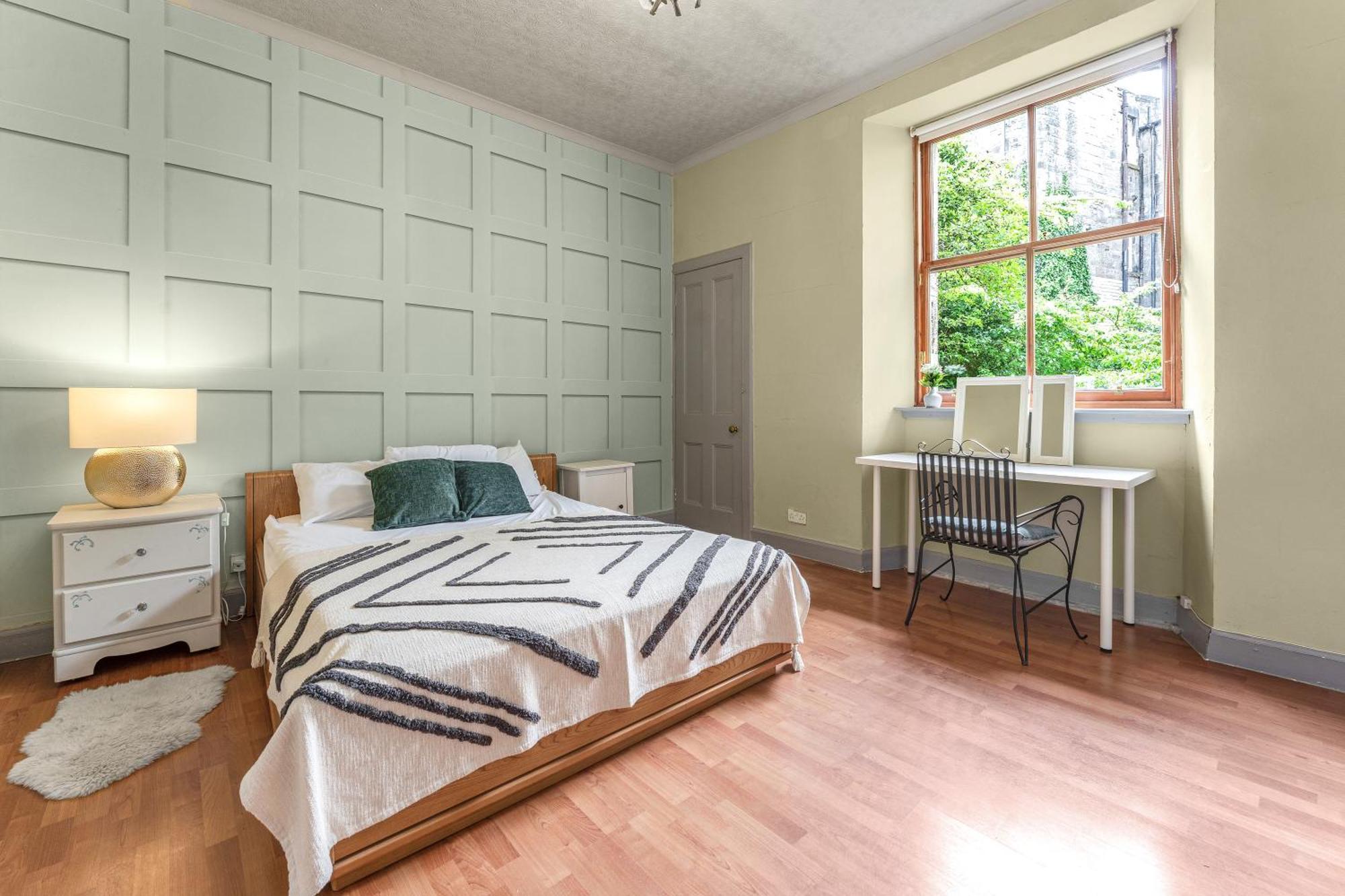 Appartement Central, Cozy 2br-1ba-haymarket - With Parking Édimbourg