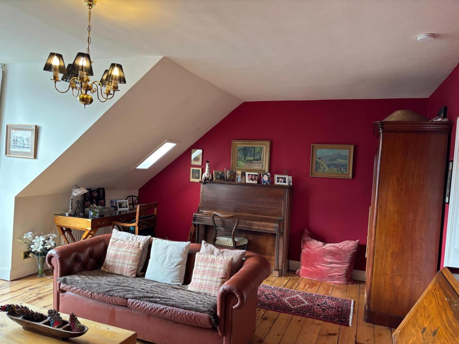 Stunning 2-bedroom Georgian Flat, Centre Edinburgh