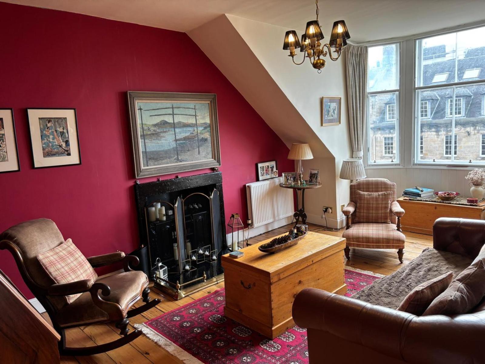 Apartment Stunning 2-bedroom Georgian Flat, Centre *