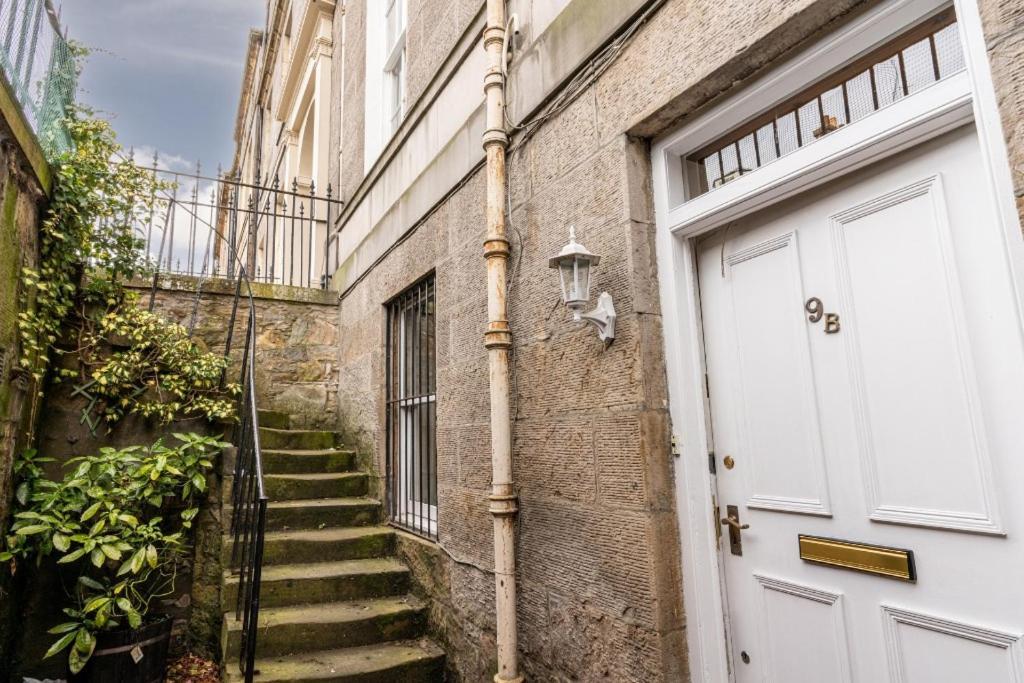 1 Bed In Great Location Apartment *
